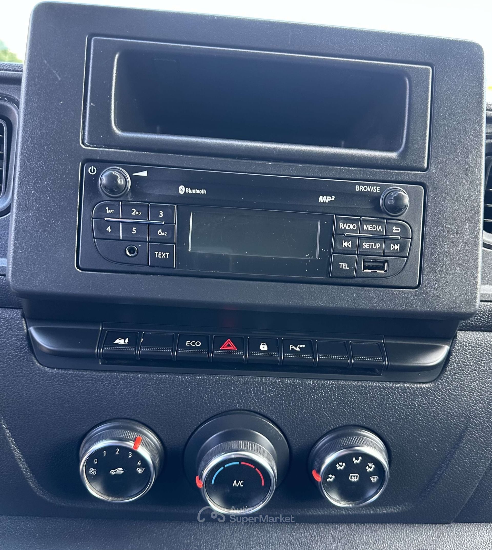Nissan Interstar