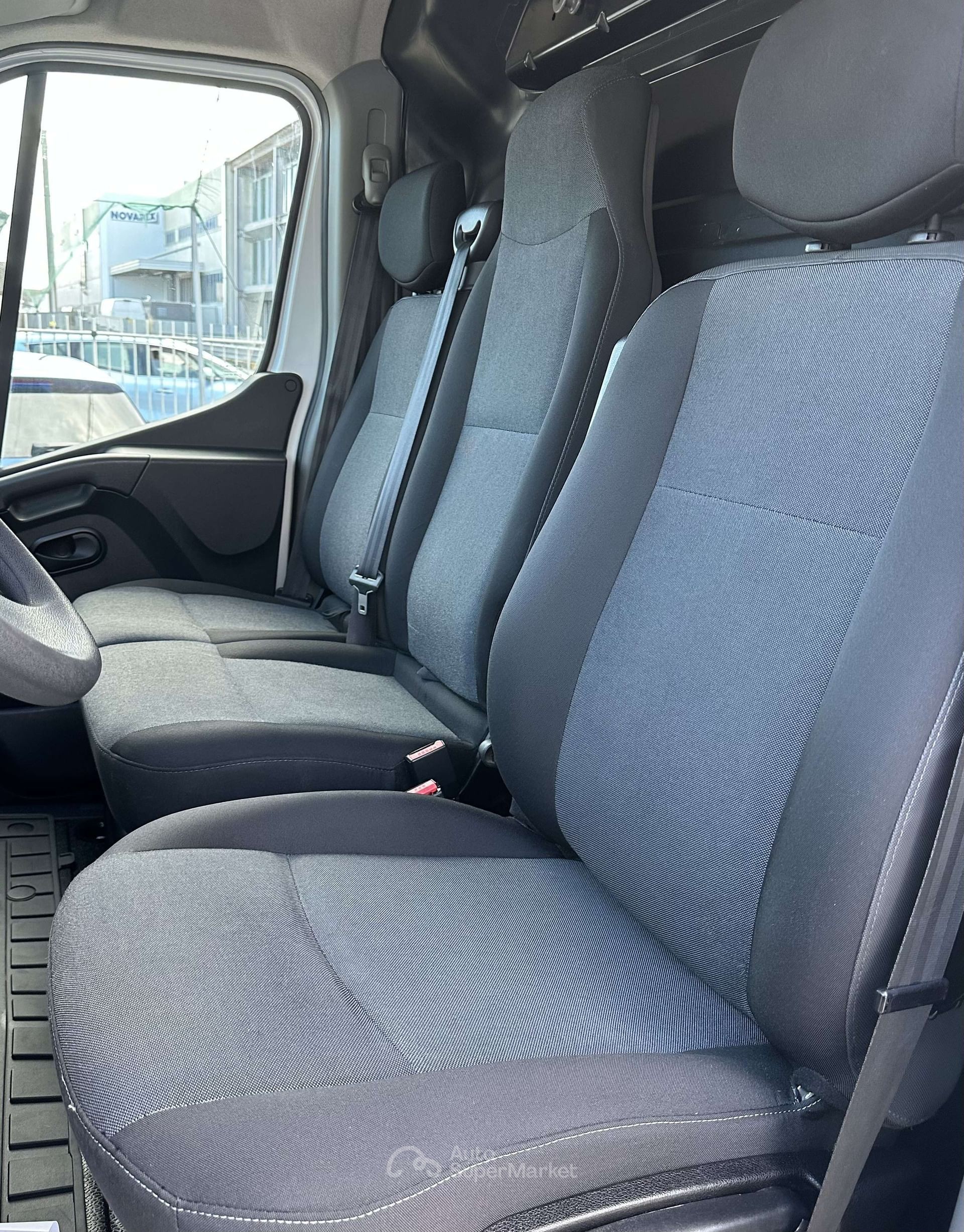 Nissan Interstar