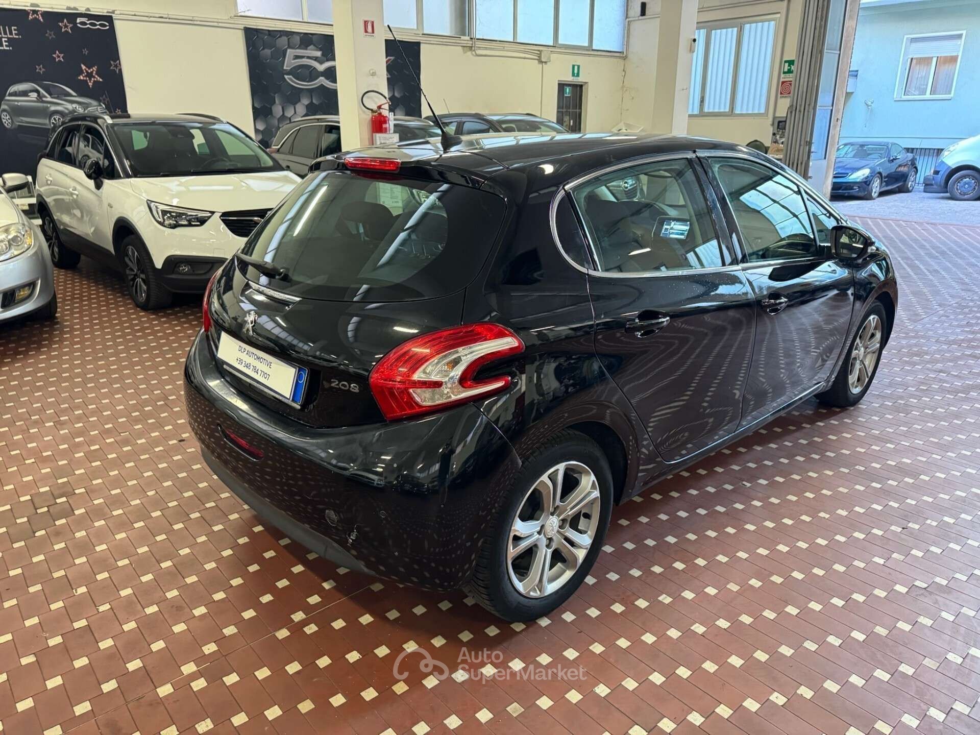 Peugeot 208