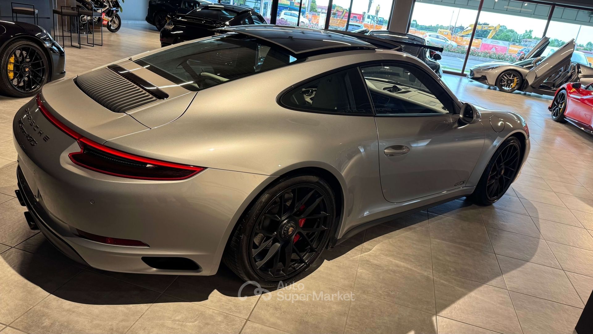 Porsche 911