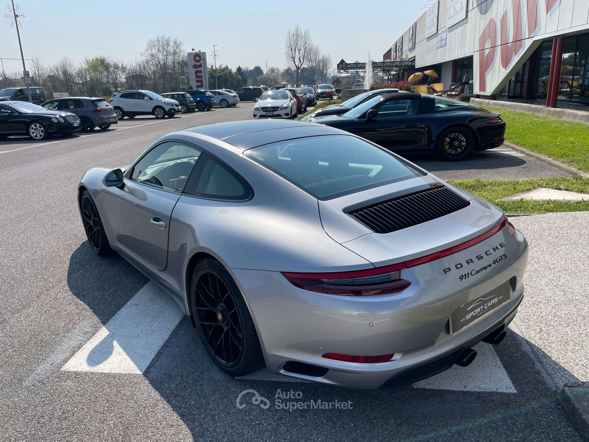 Porsche 911