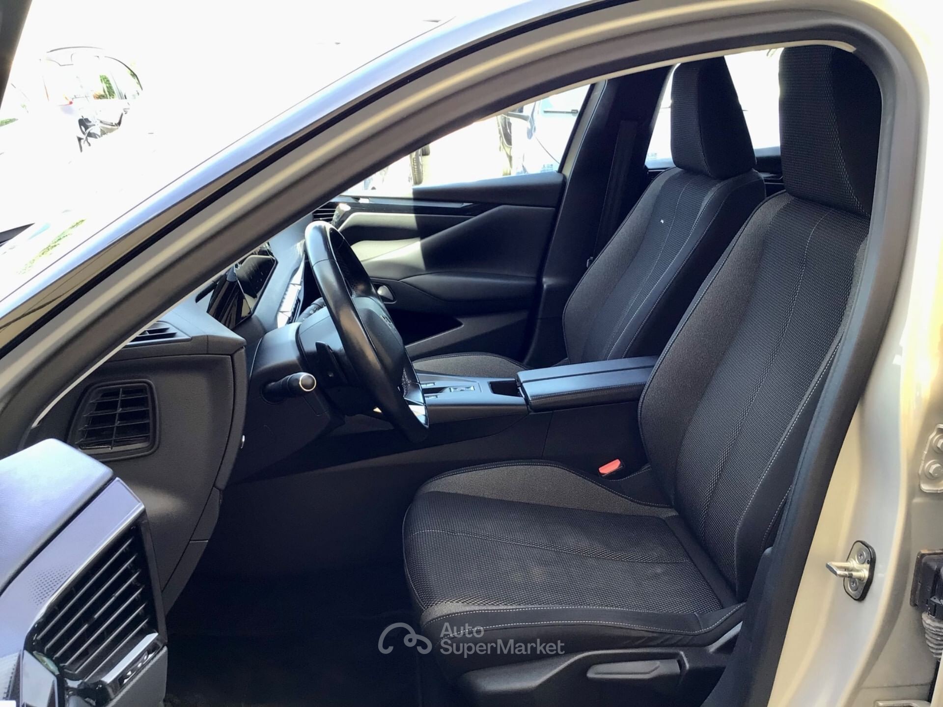 DS Automobiles DS 4