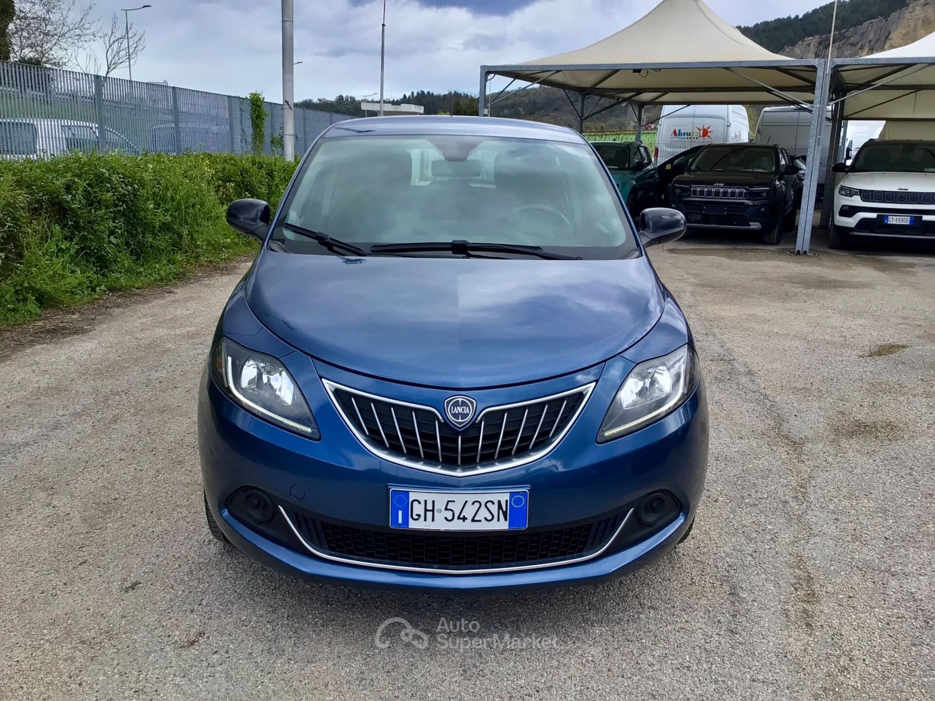 Lancia Ypsilon