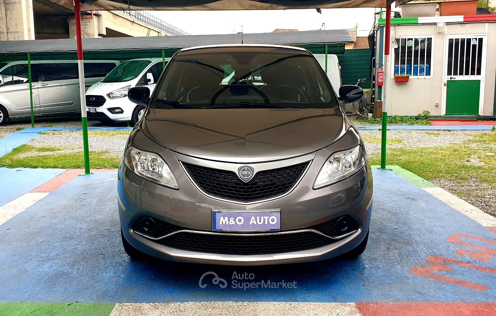 Lancia Ypsilon
