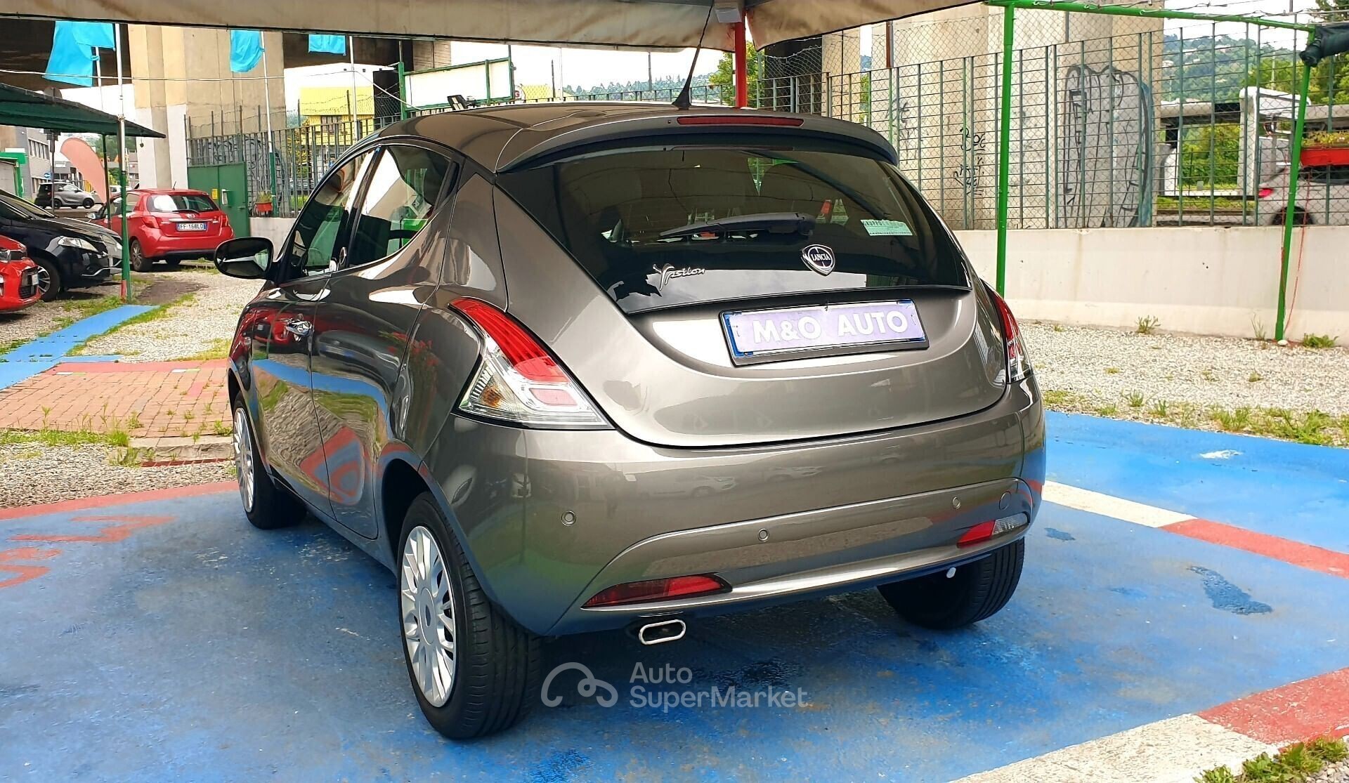 Lancia Ypsilon