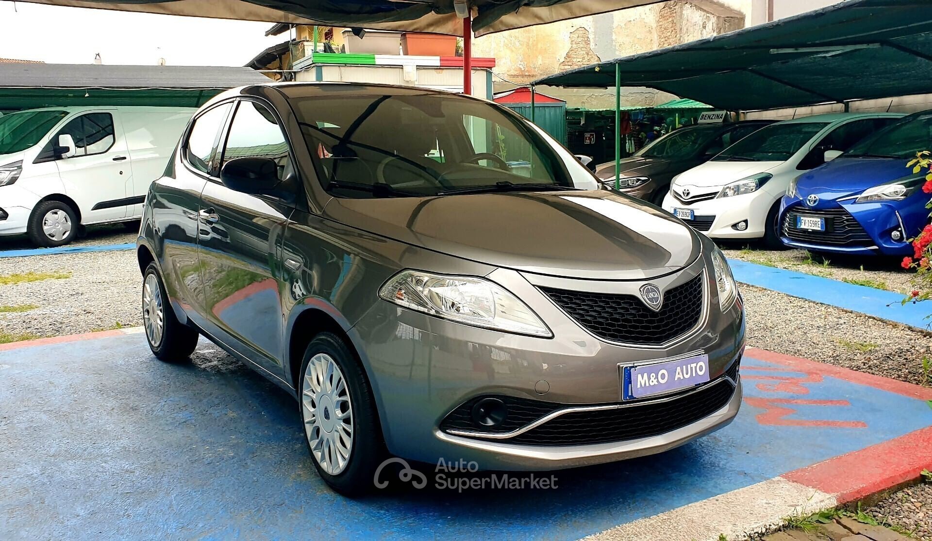 Lancia Ypsilon