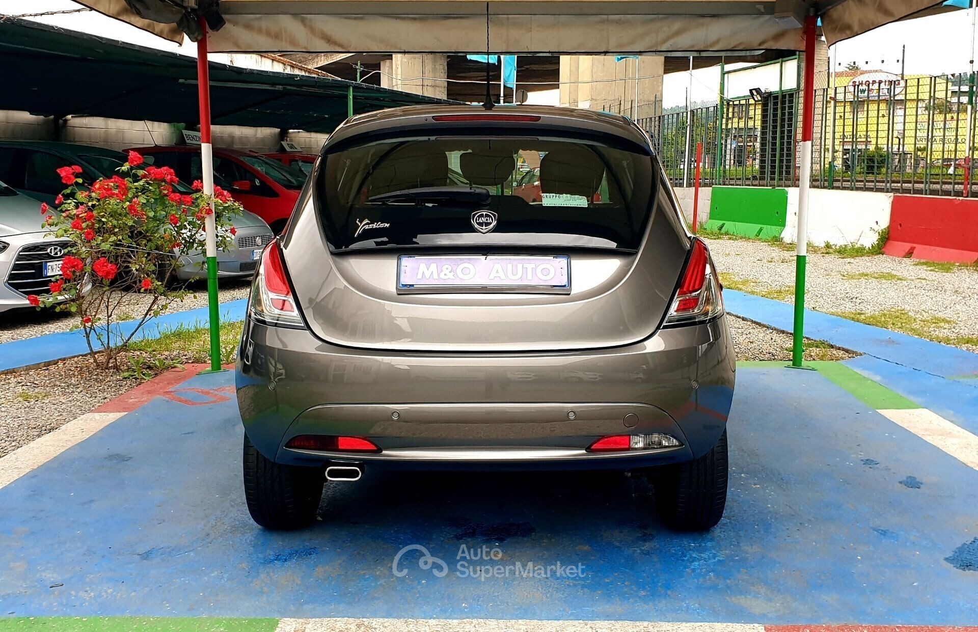 Lancia Ypsilon