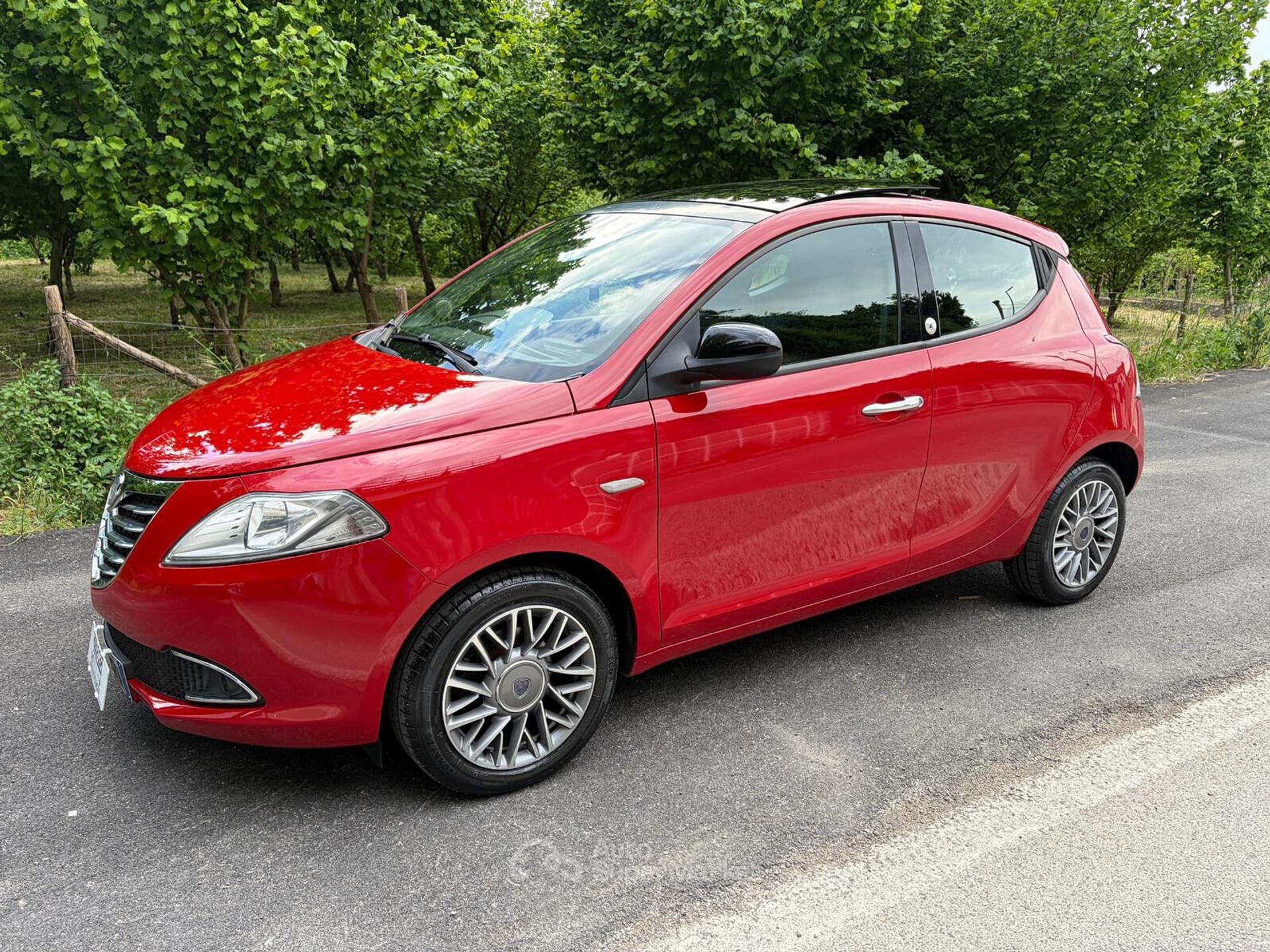 Lancia Ypsilon
