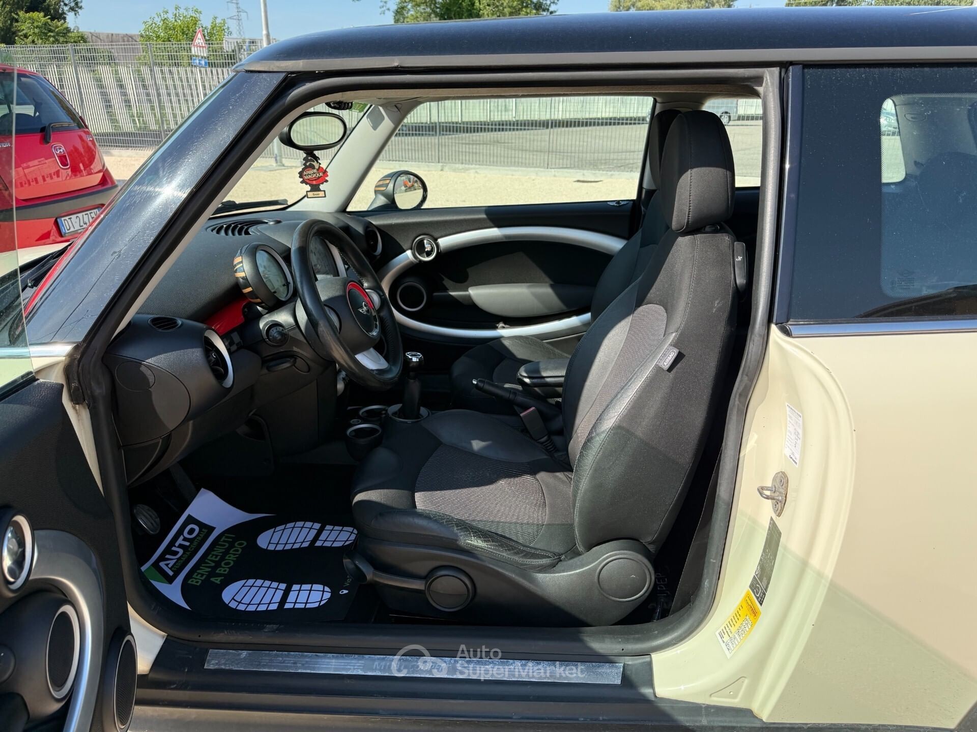 MINI 1.5 Cooper D Hype 5