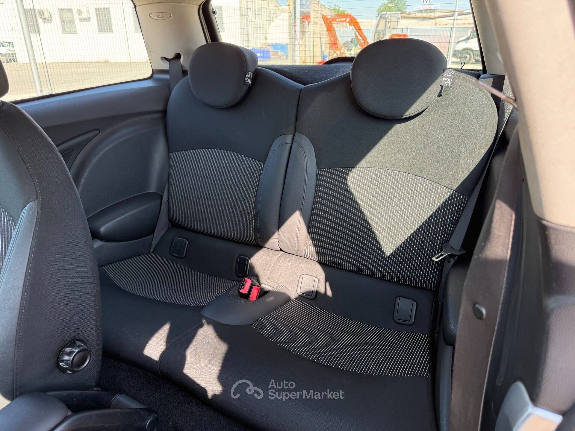 MINI 1.5 Cooper D Hype 5