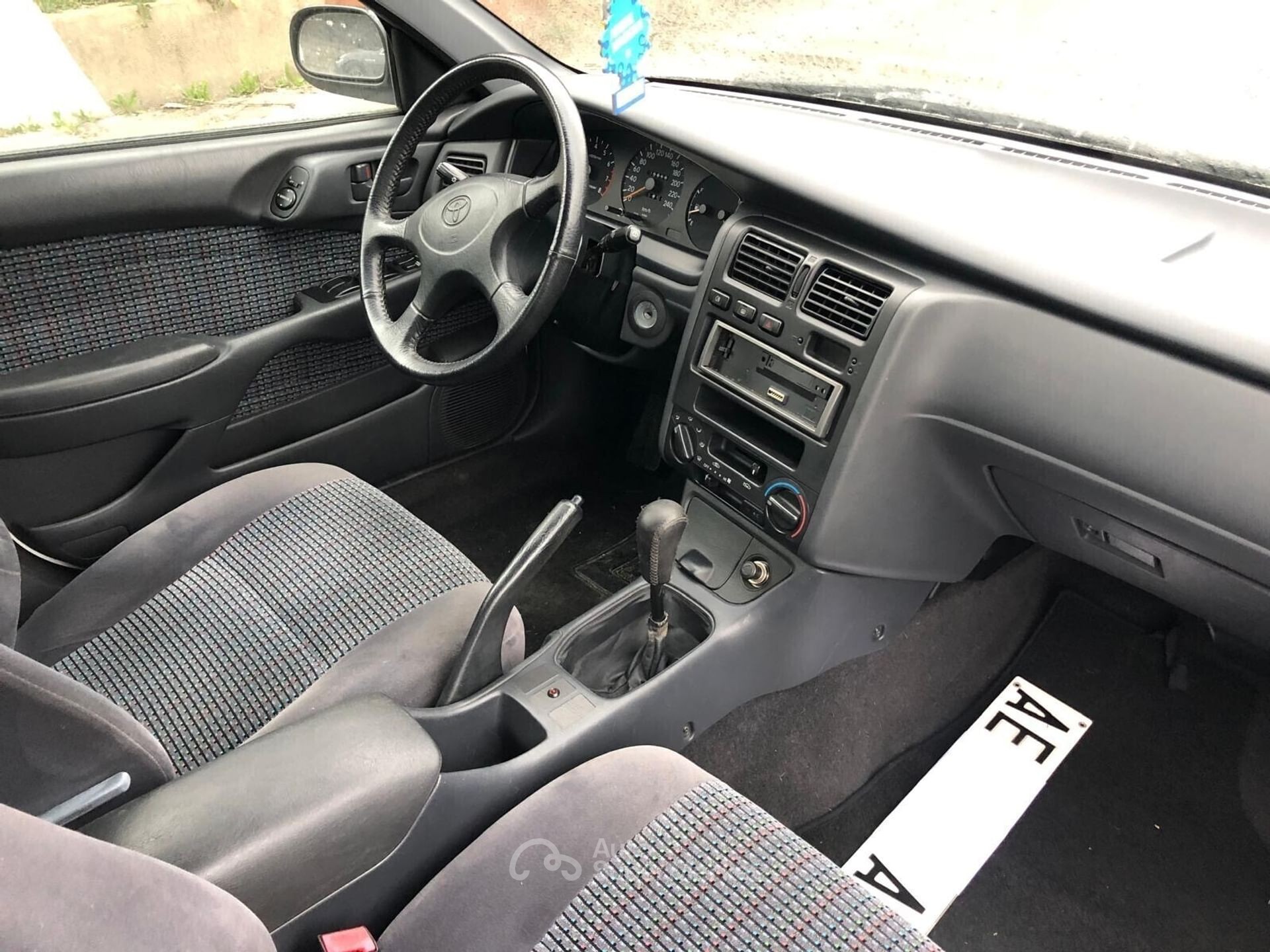 Toyota Carina E