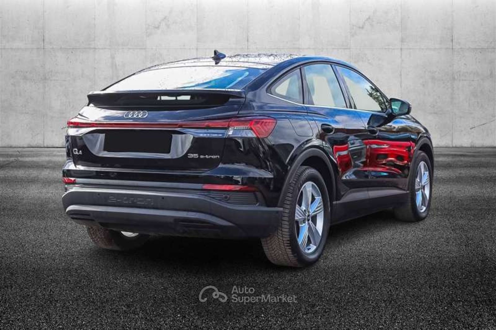 Audi Q4