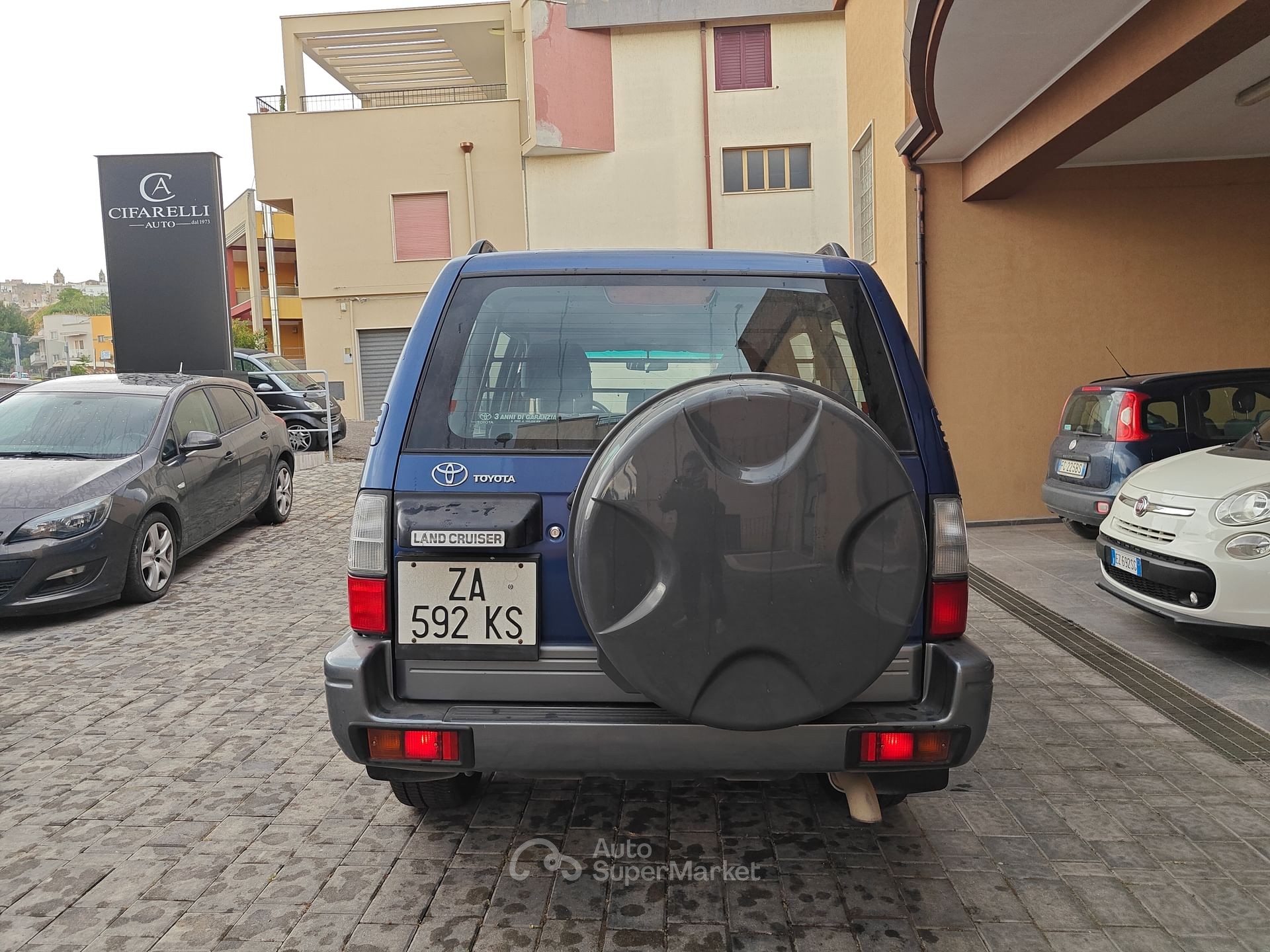 Toyota Land Cruiser