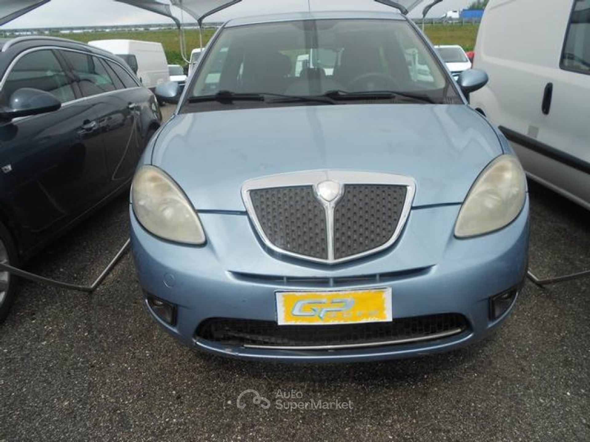Lancia Ypsilon