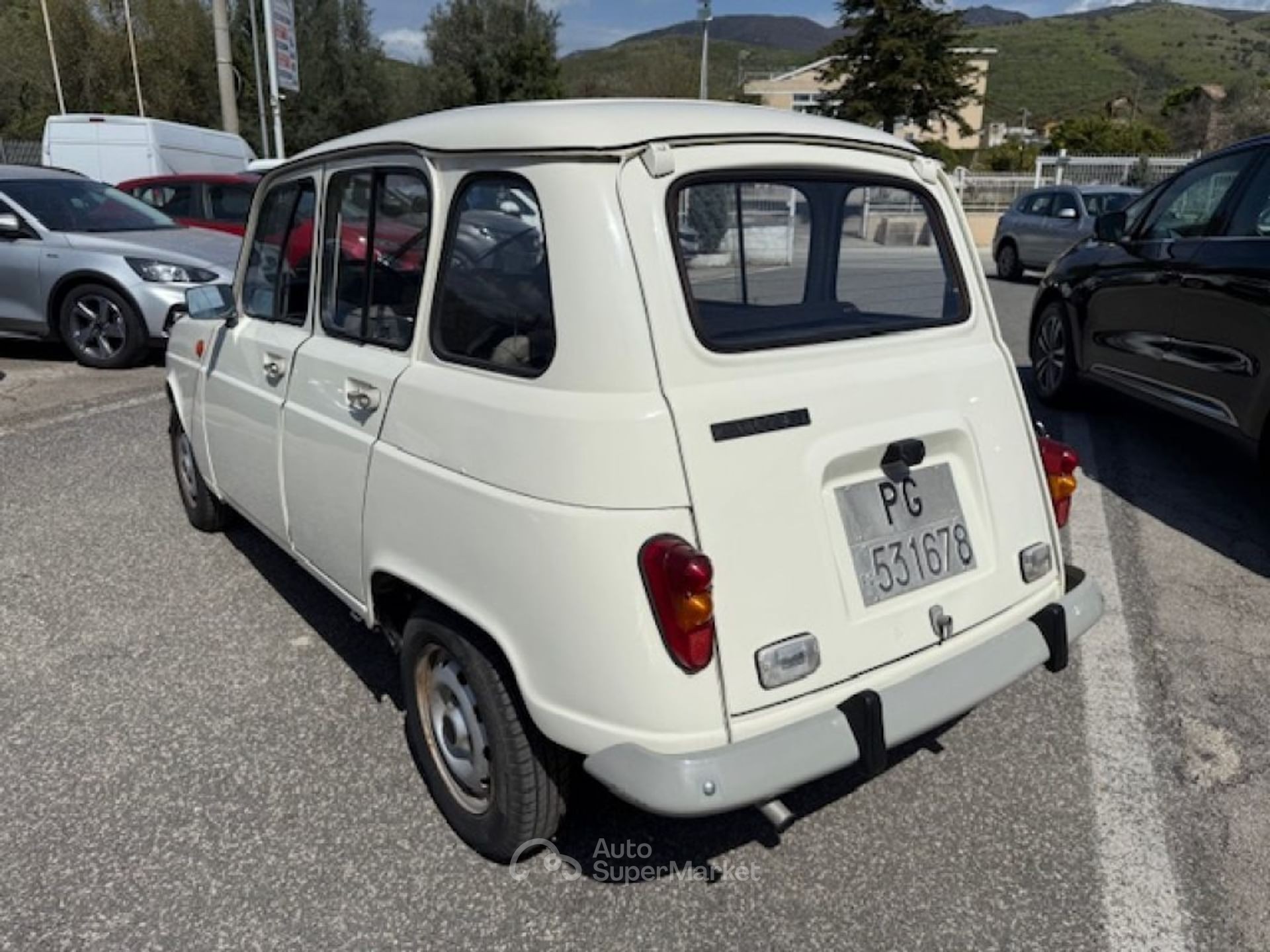 Renault 4