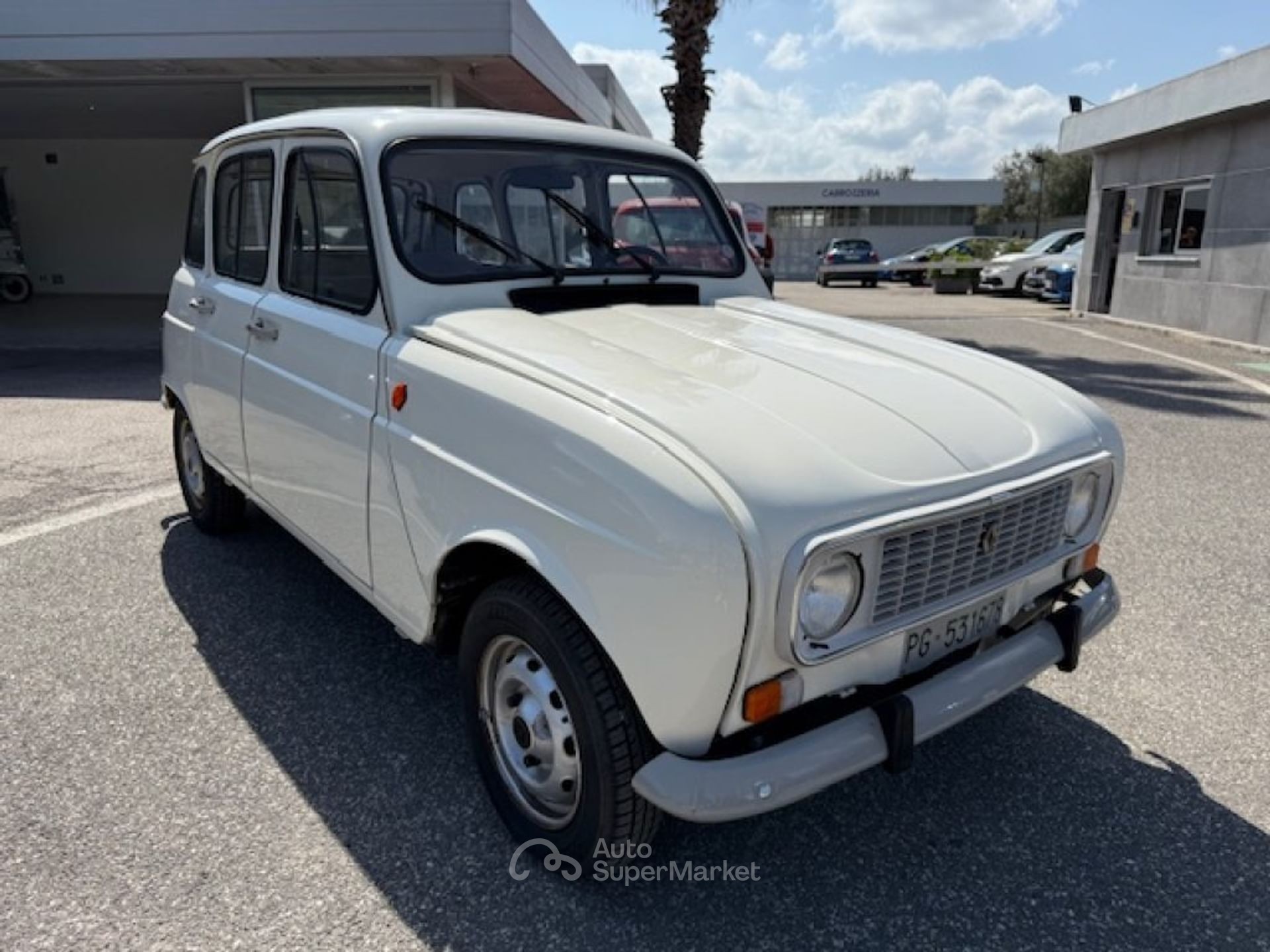 Renault 4