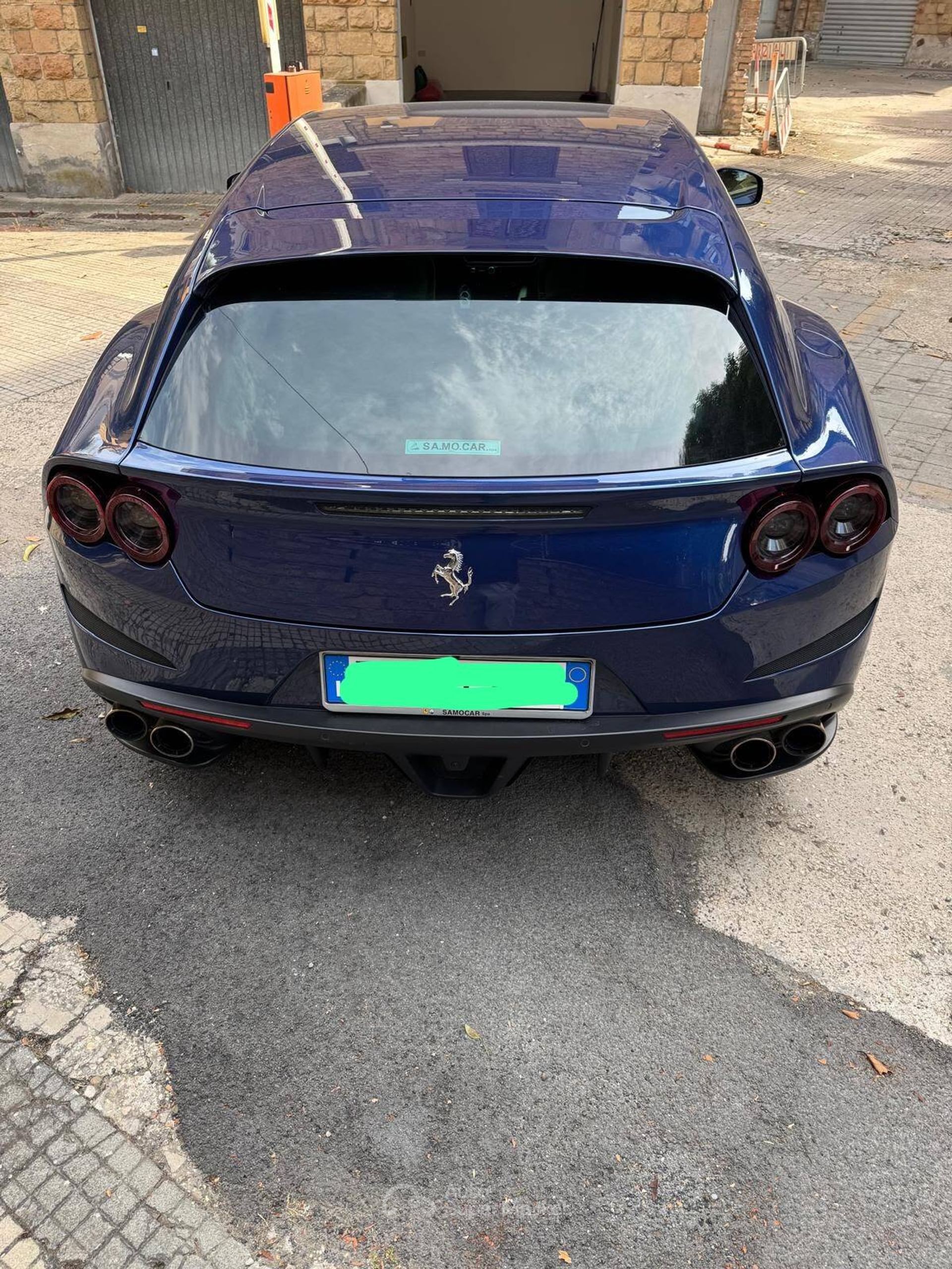 Ferrari GTC4 LUSSO