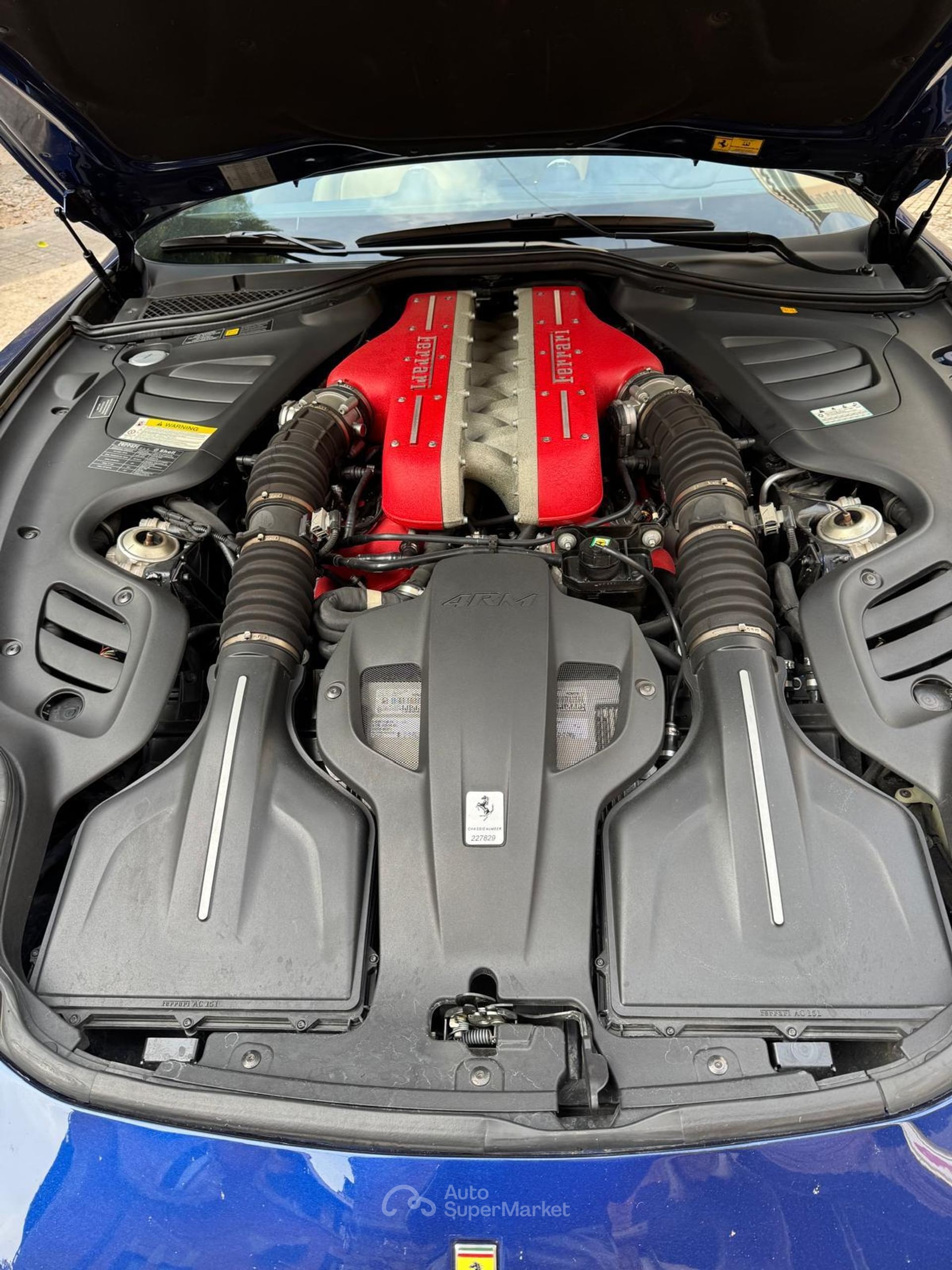 Ferrari GTC4 LUSSO