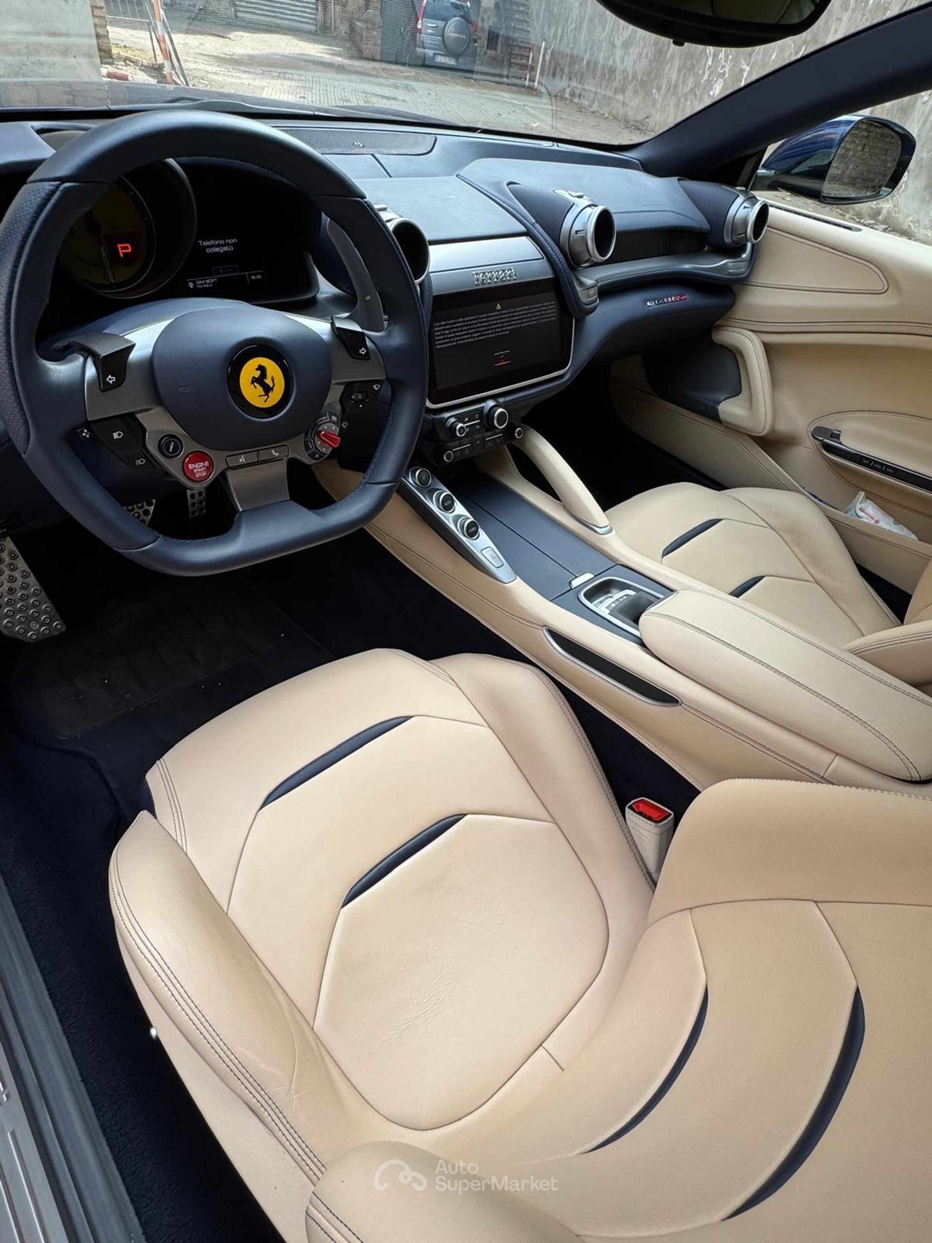 Ferrari GTC4 LUSSO