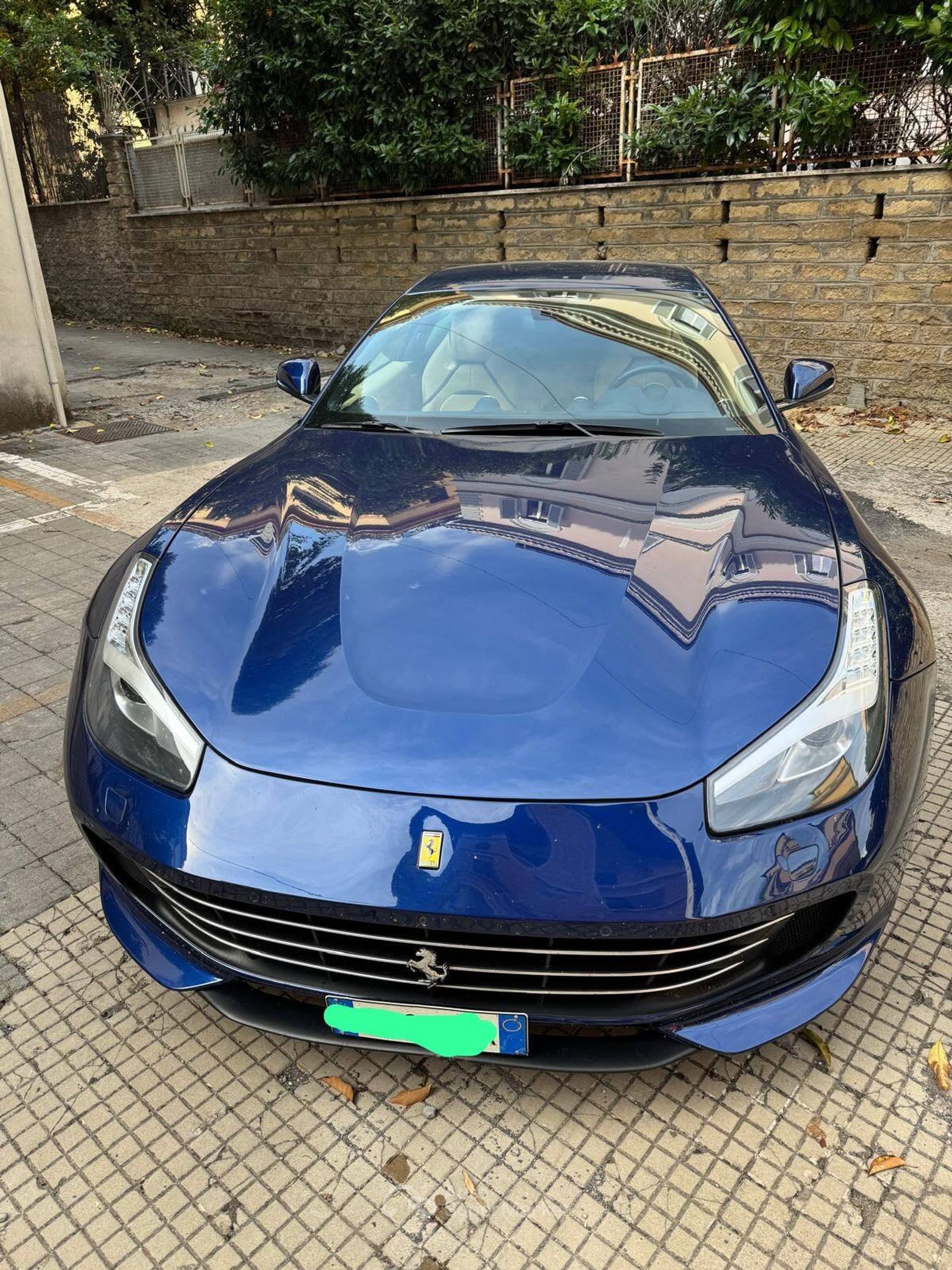 Ferrari GTC4 LUSSO