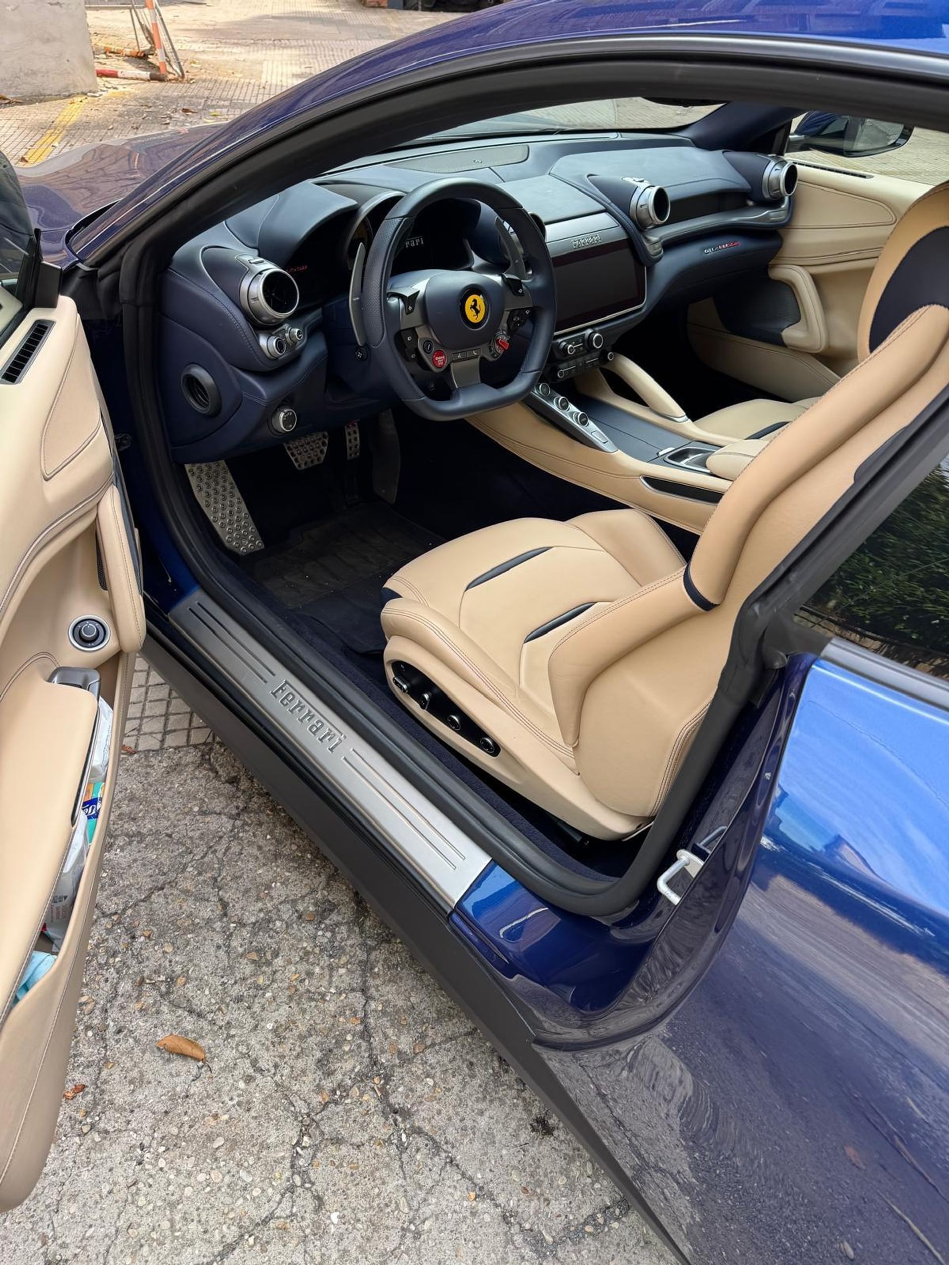 Ferrari GTC4 LUSSO