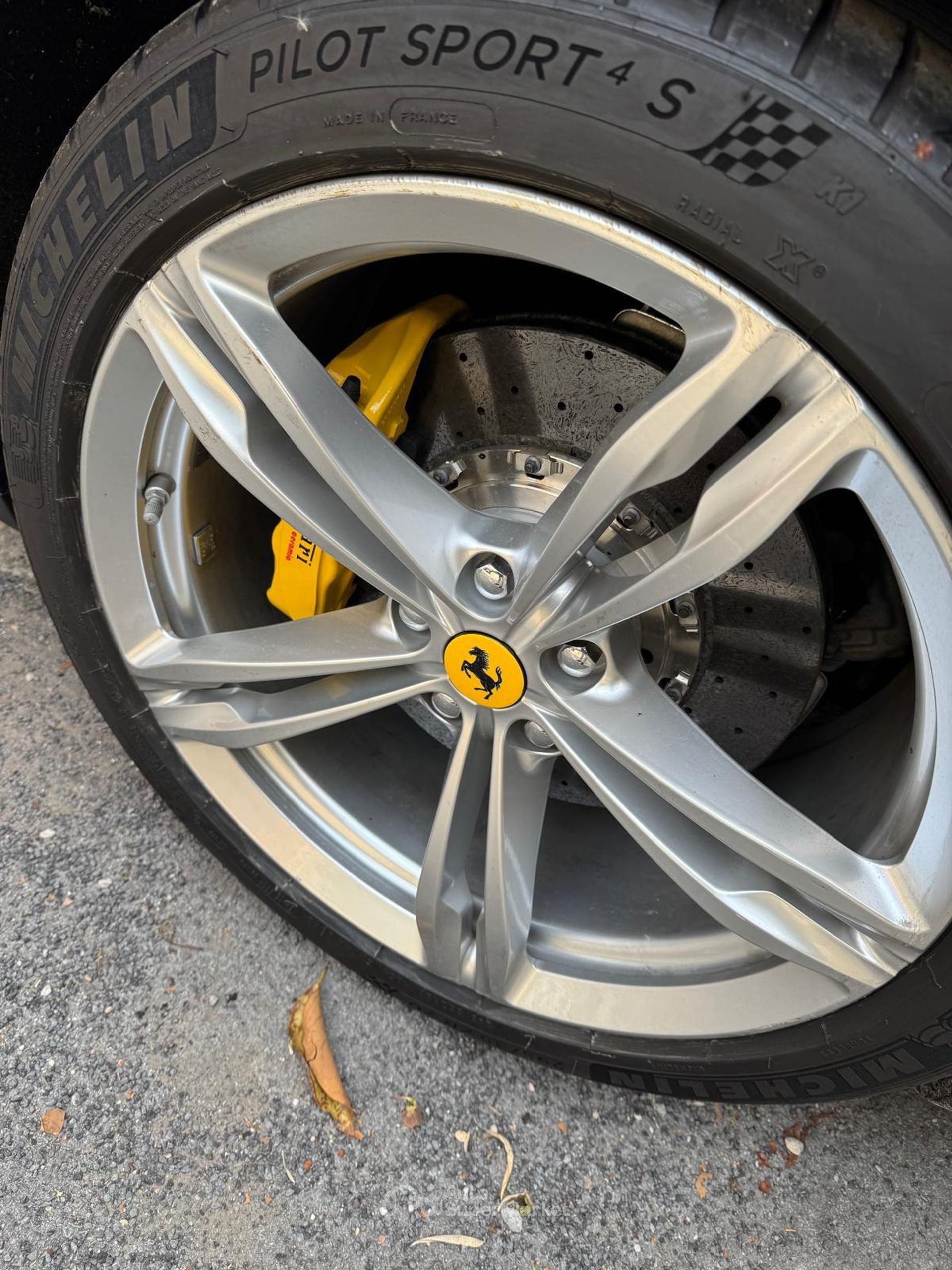Ferrari GTC4 LUSSO