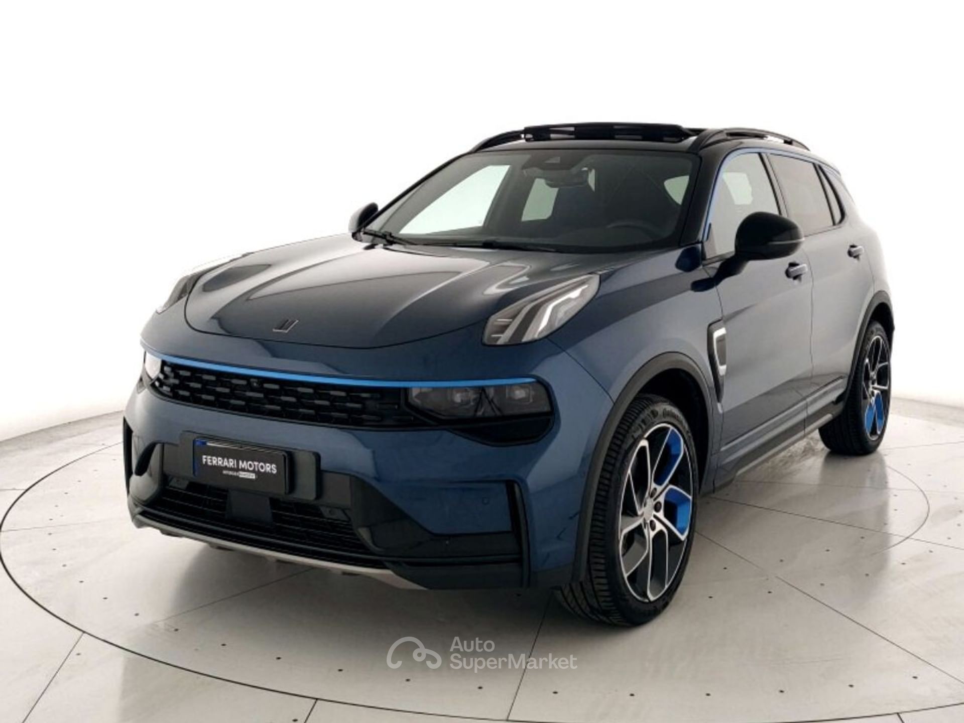 Lynk & Co 01