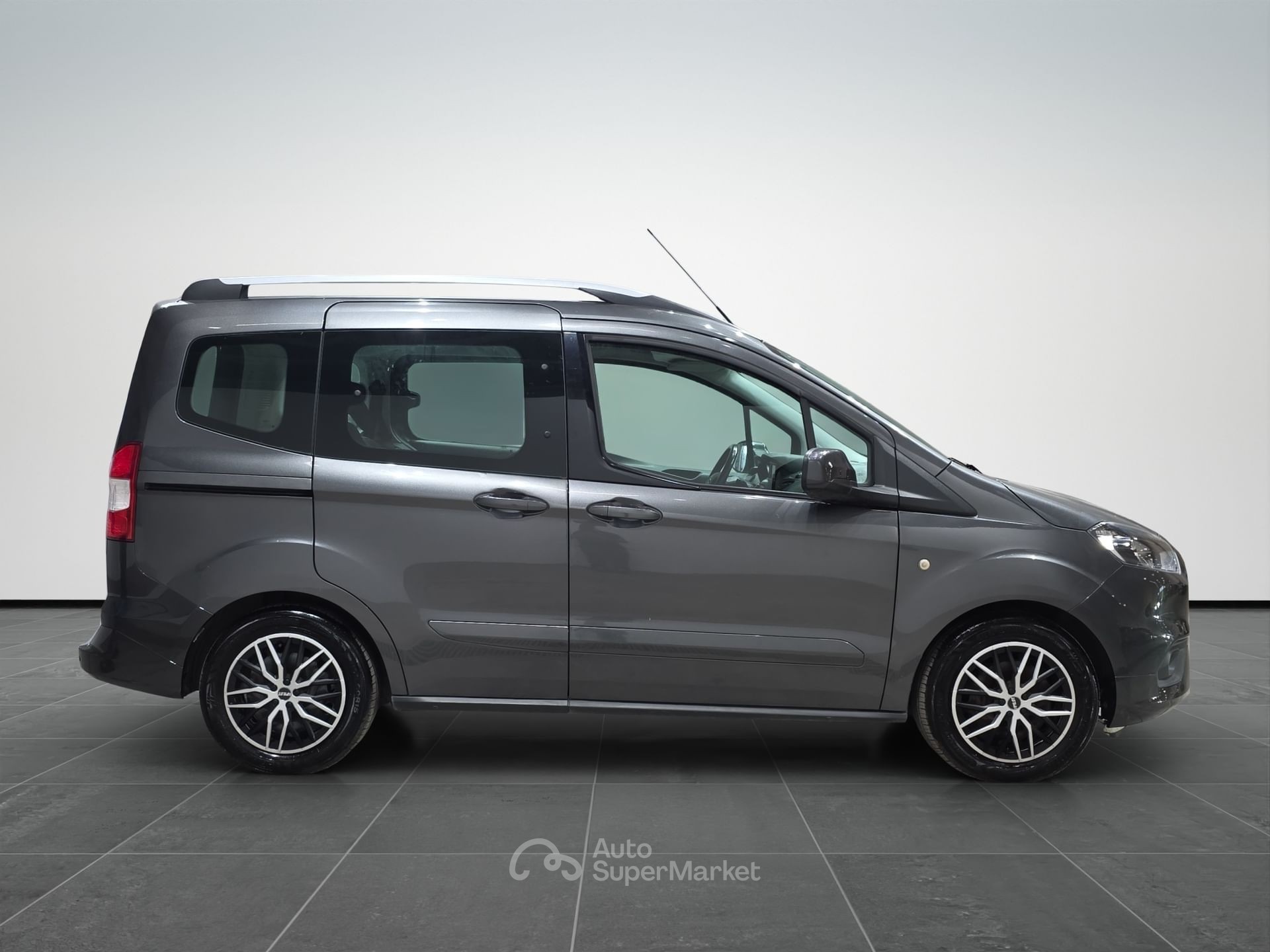 Ford Tourneo Courier