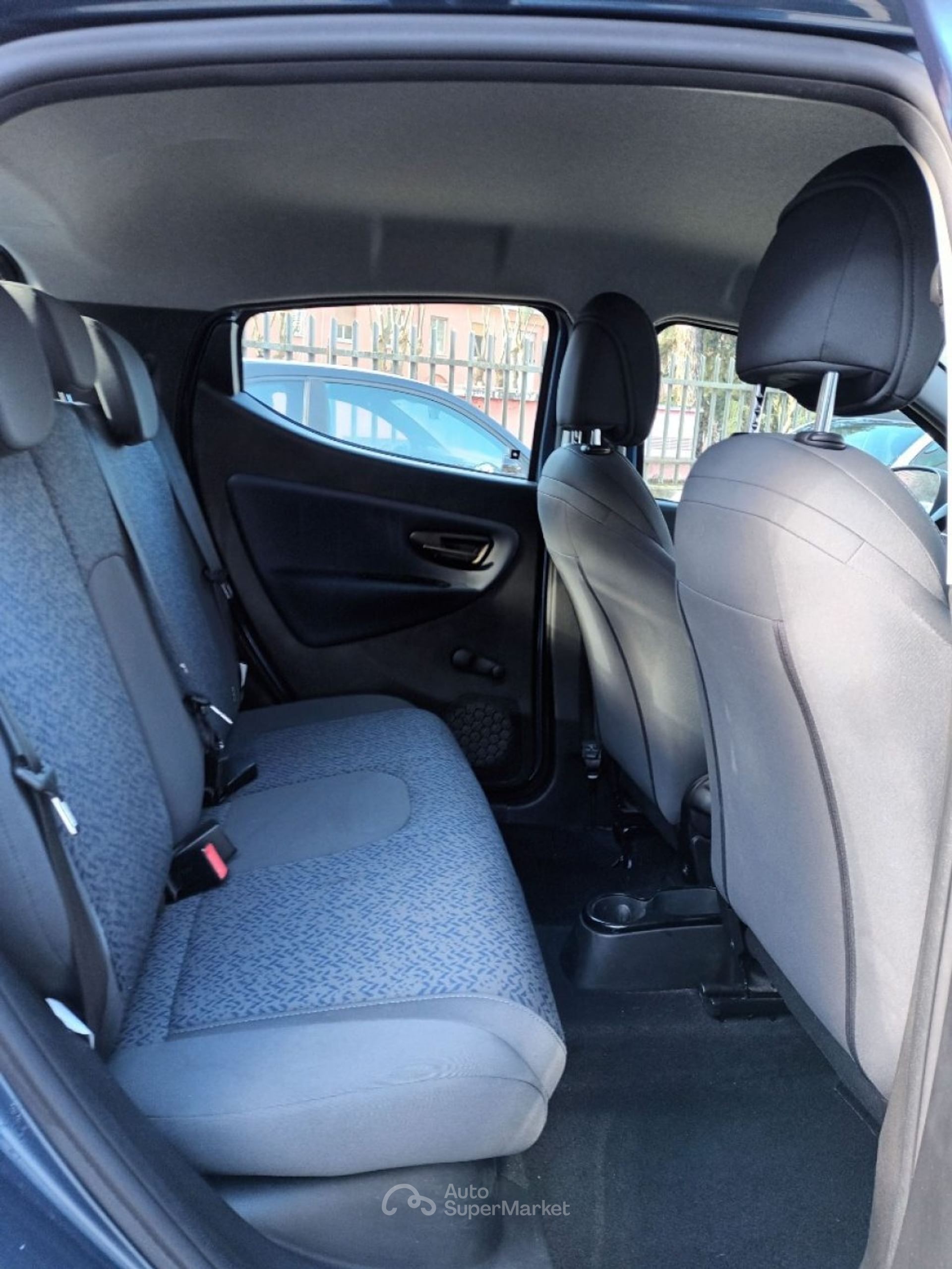Lancia Ypsilon