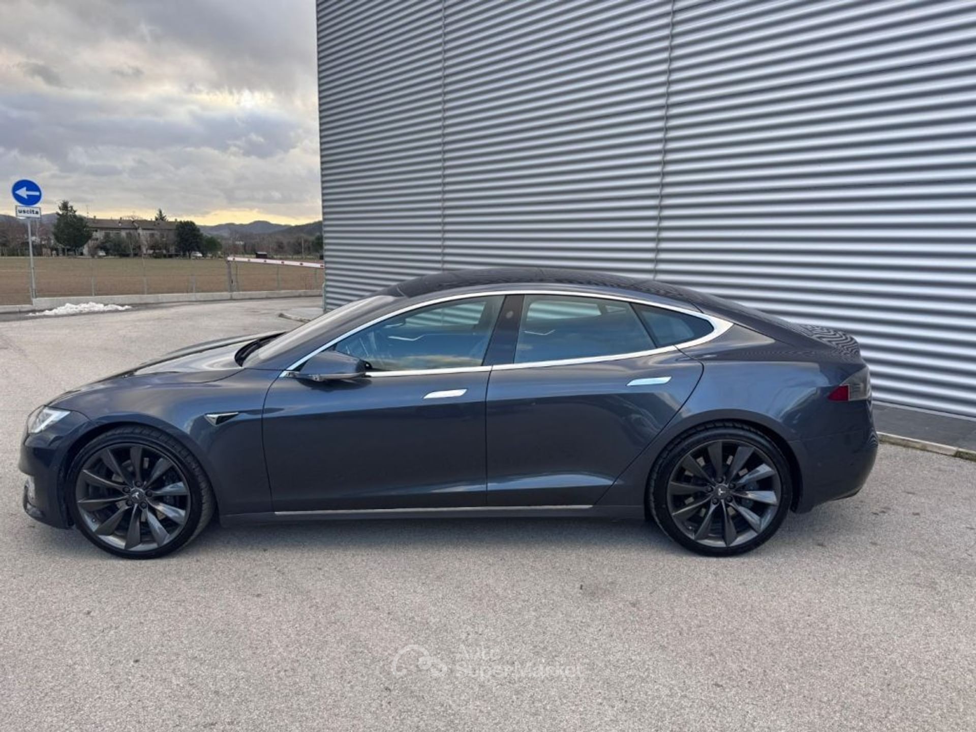 Tesla Model S