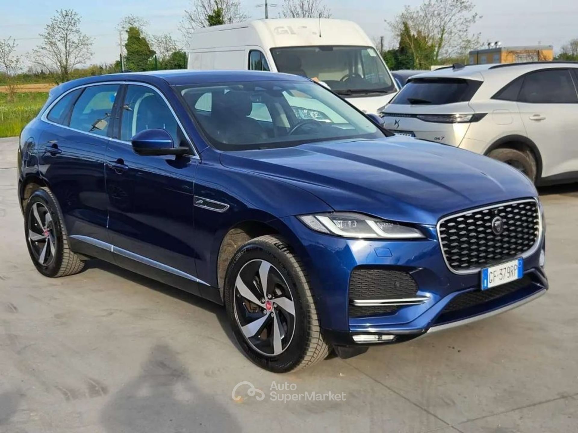 Jaguar F-Pace