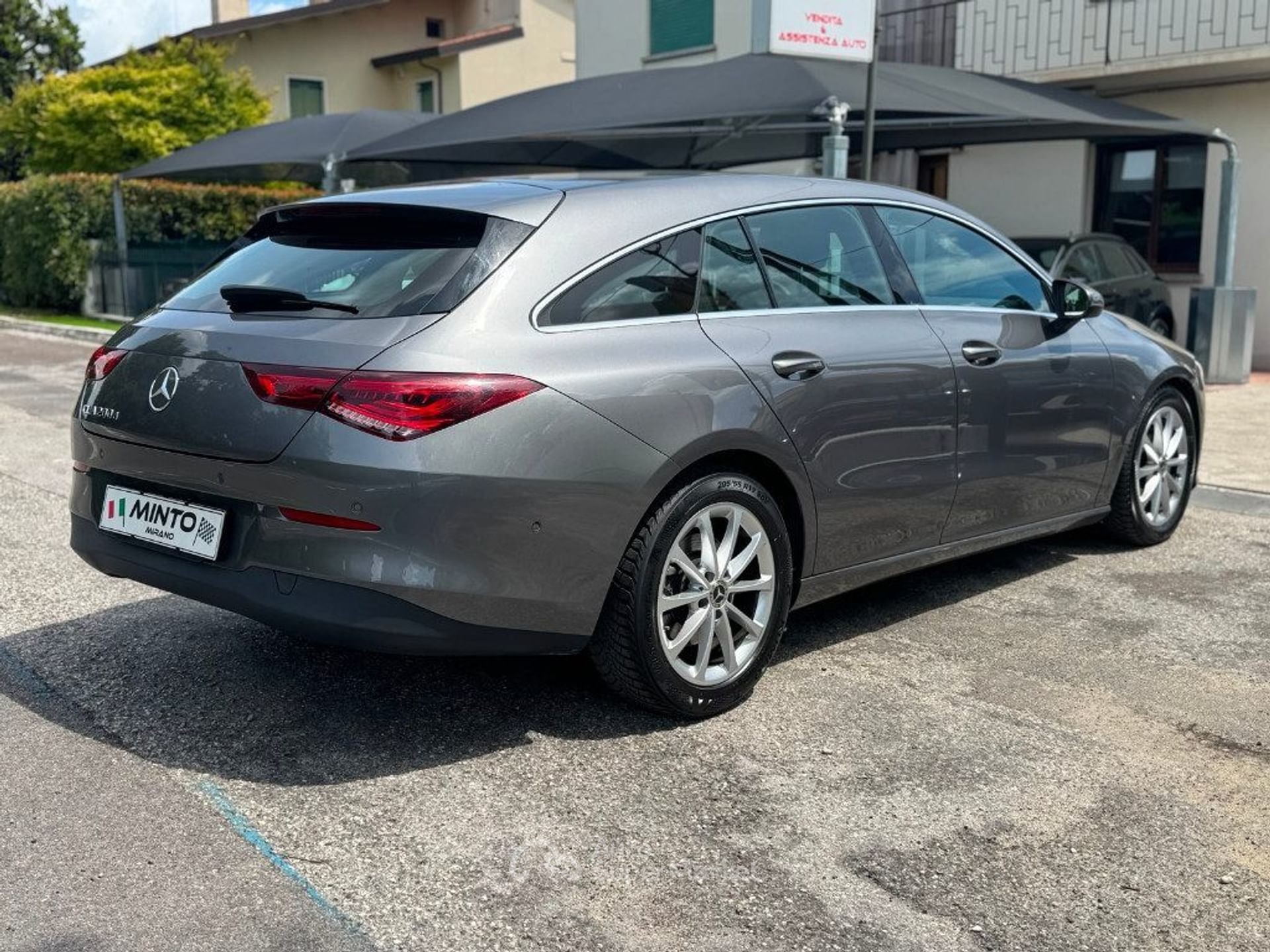 Mercedes-Benz CLA
