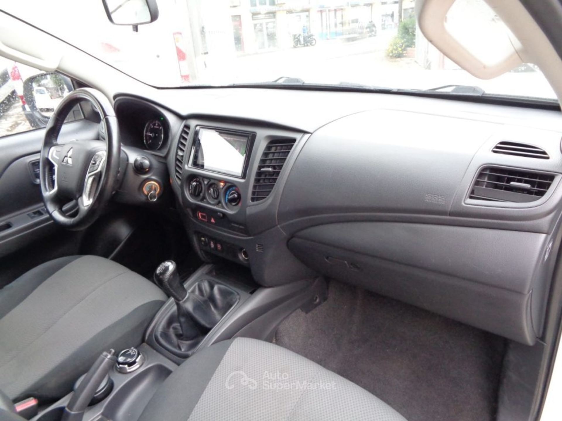 Mitsubishi L200