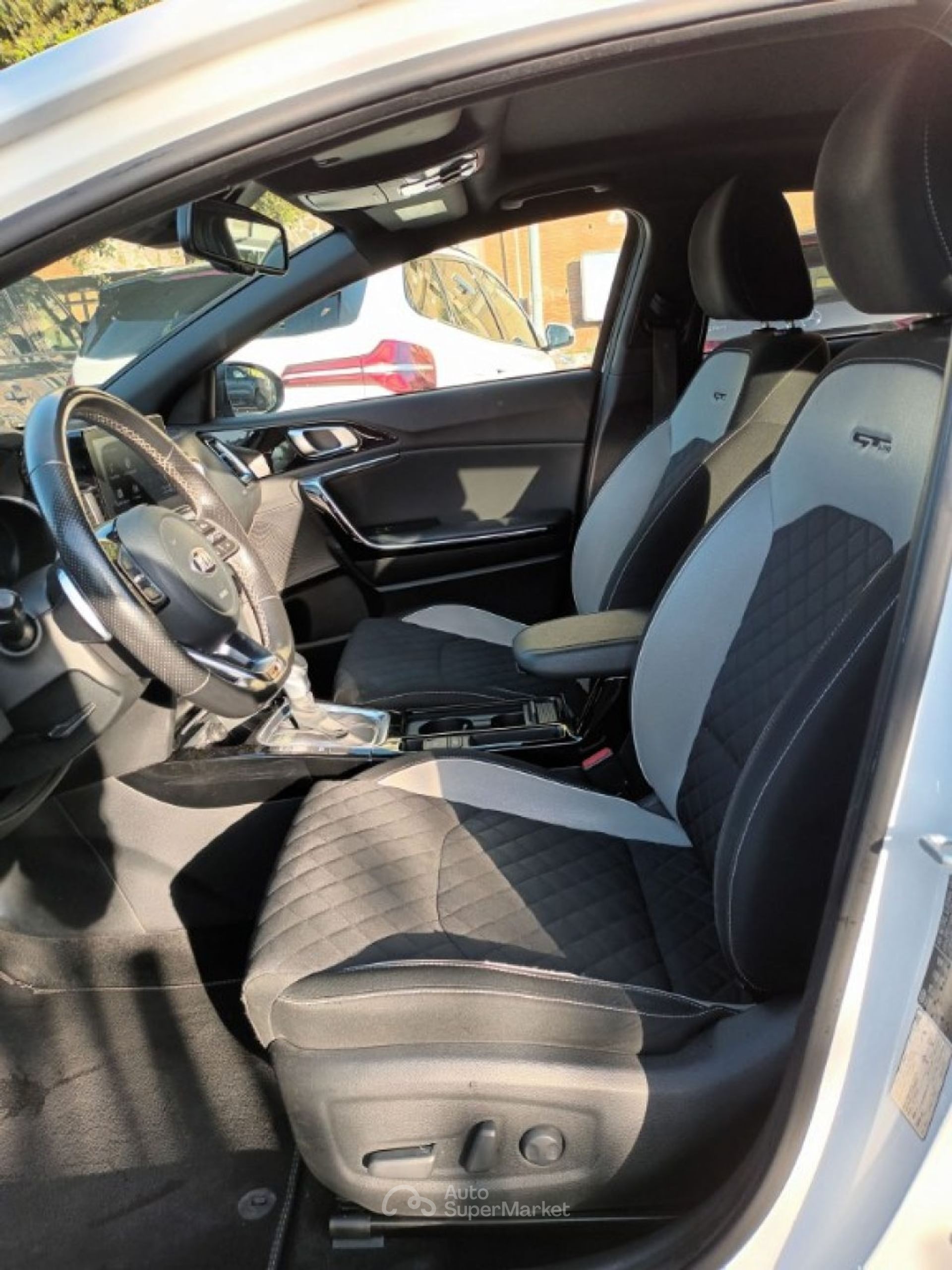 Kia ProCeed