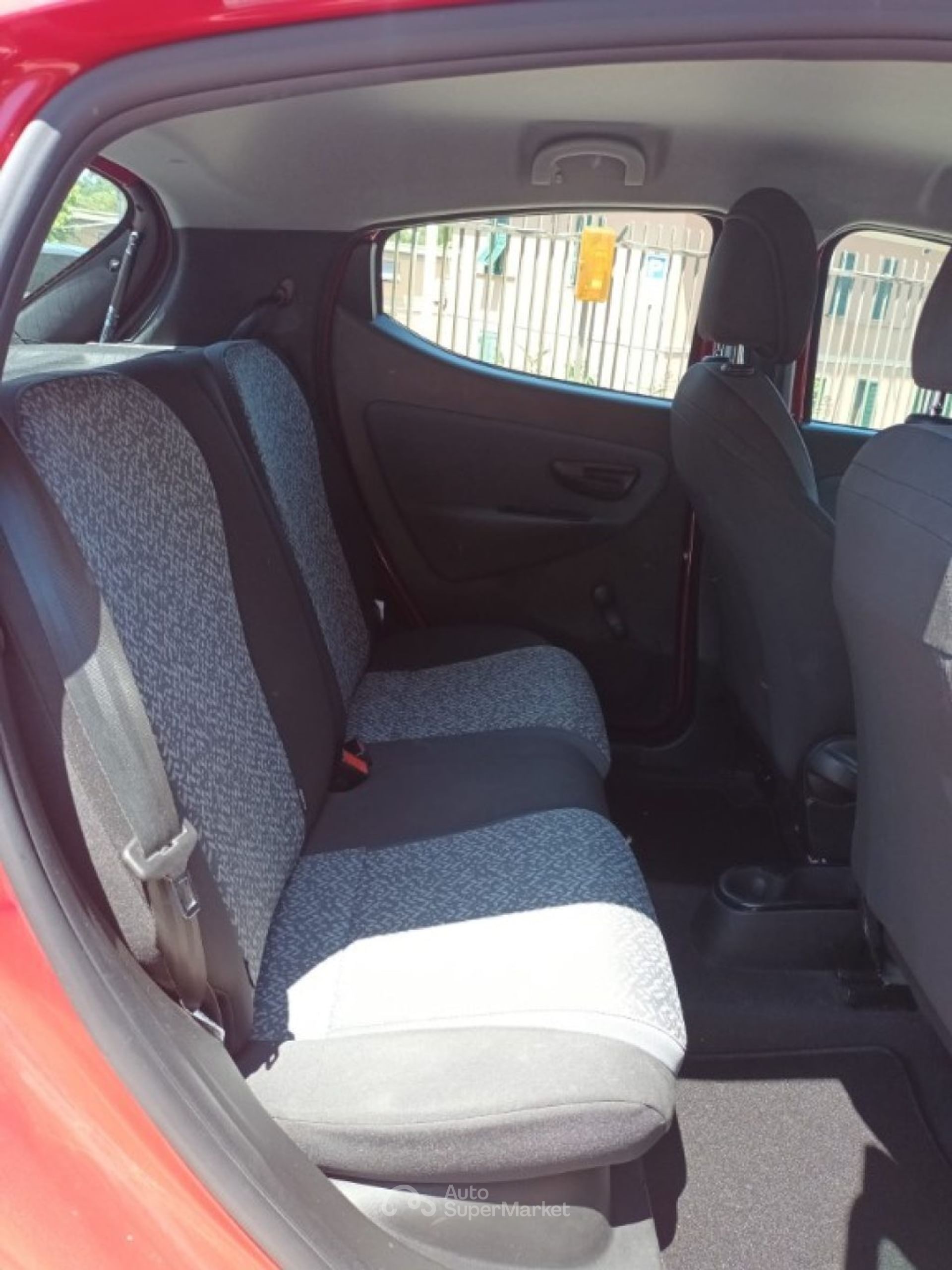 Lancia Ypsilon