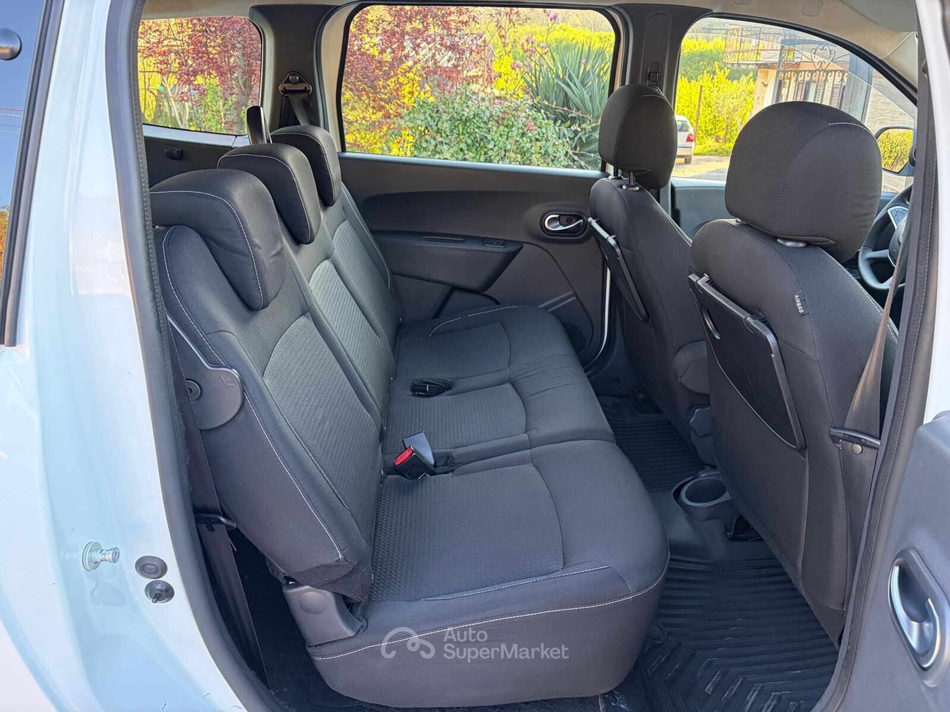 Dacia Lodgy