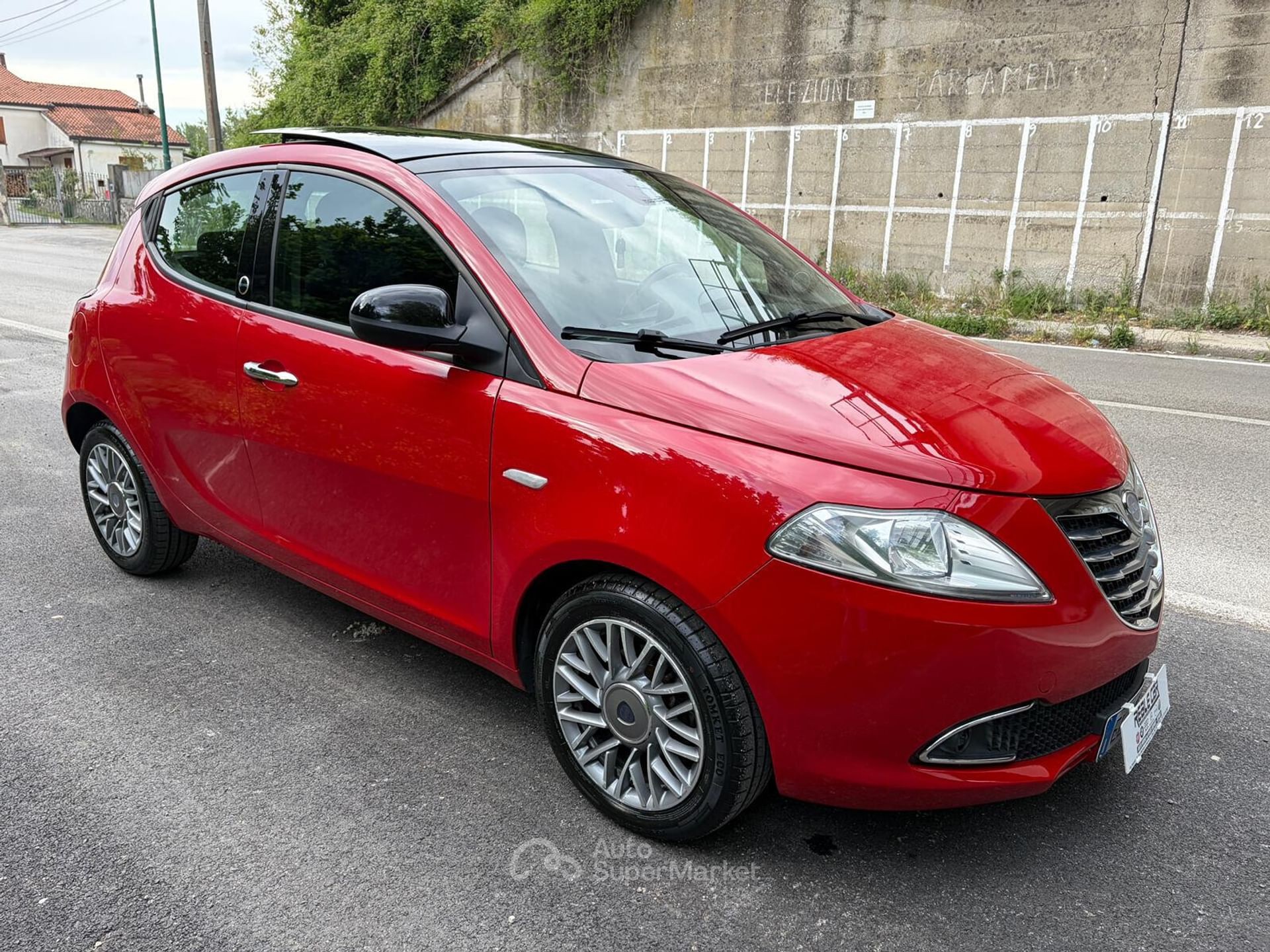 Lancia Ypsilon