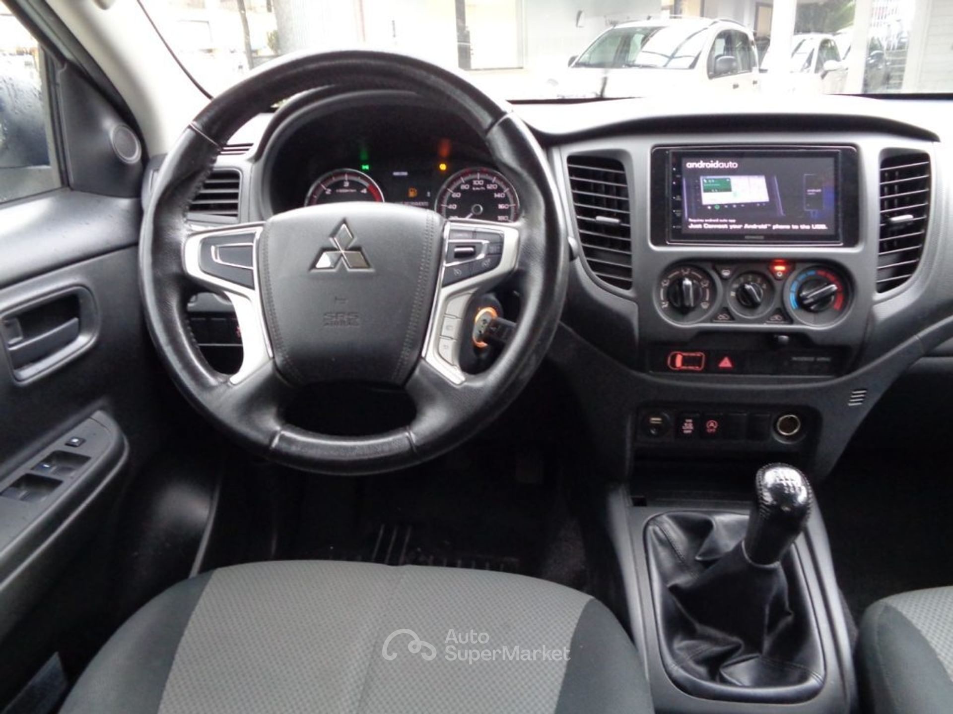 Mitsubishi L200