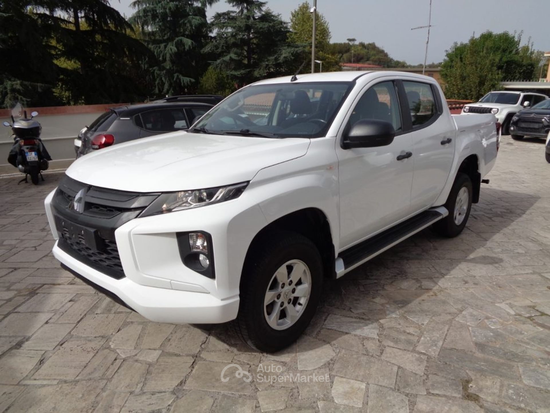 Mitsubishi L200