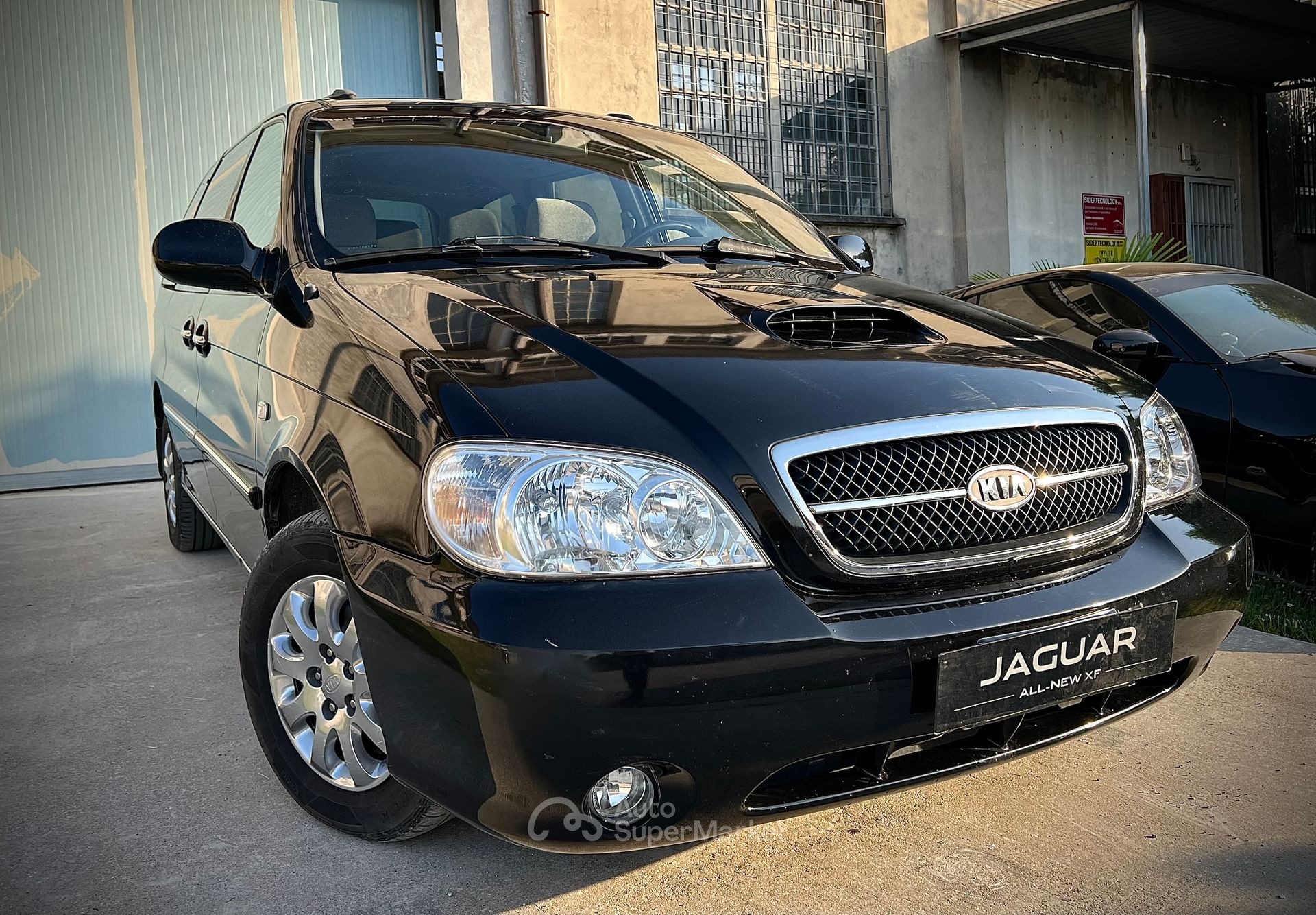Kia Carnival