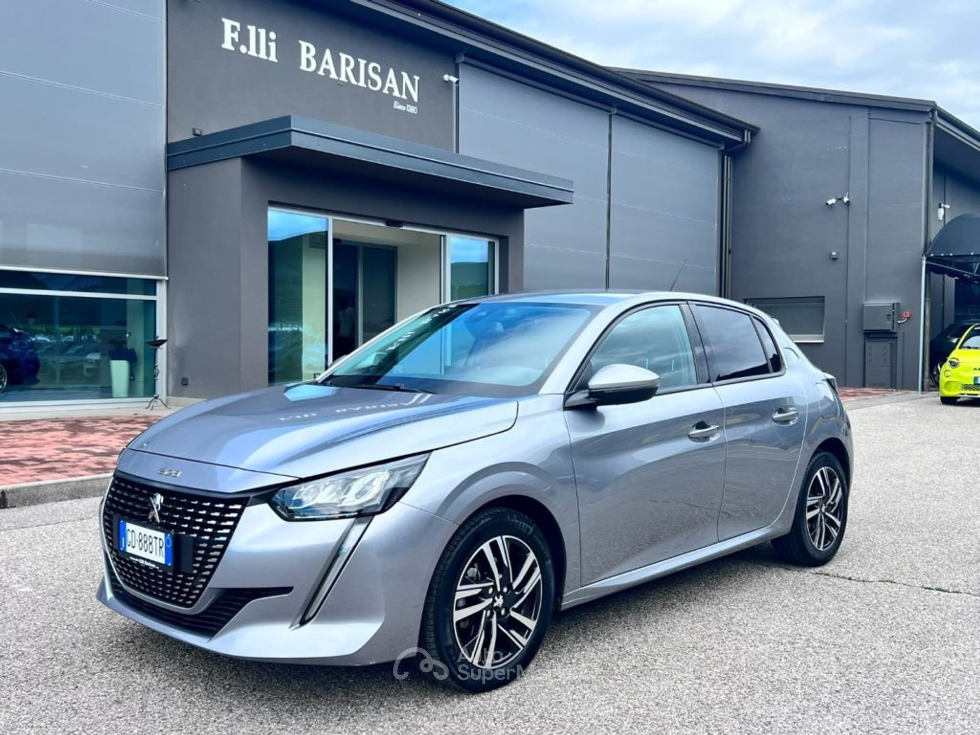 Peugeot 208