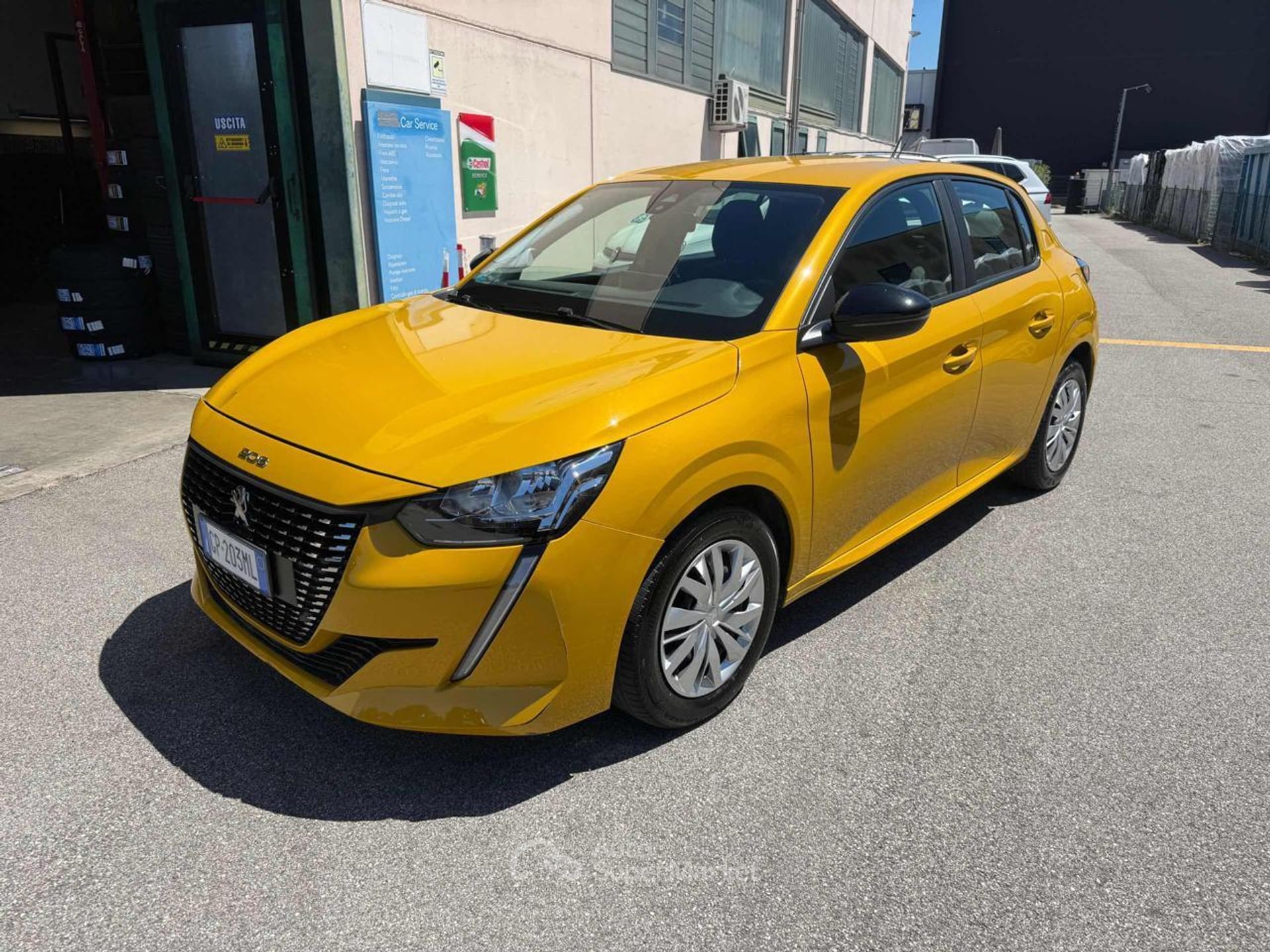 Peugeot 208