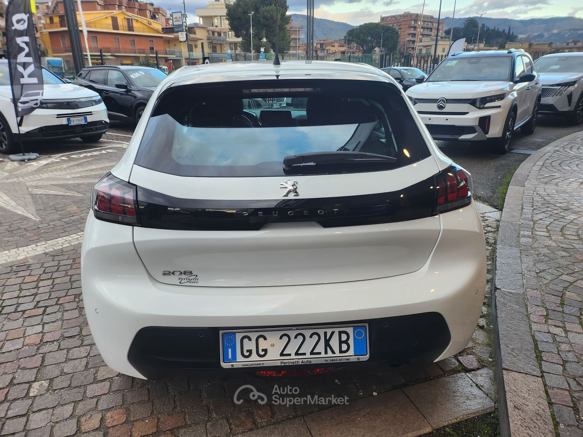 Peugeot 208