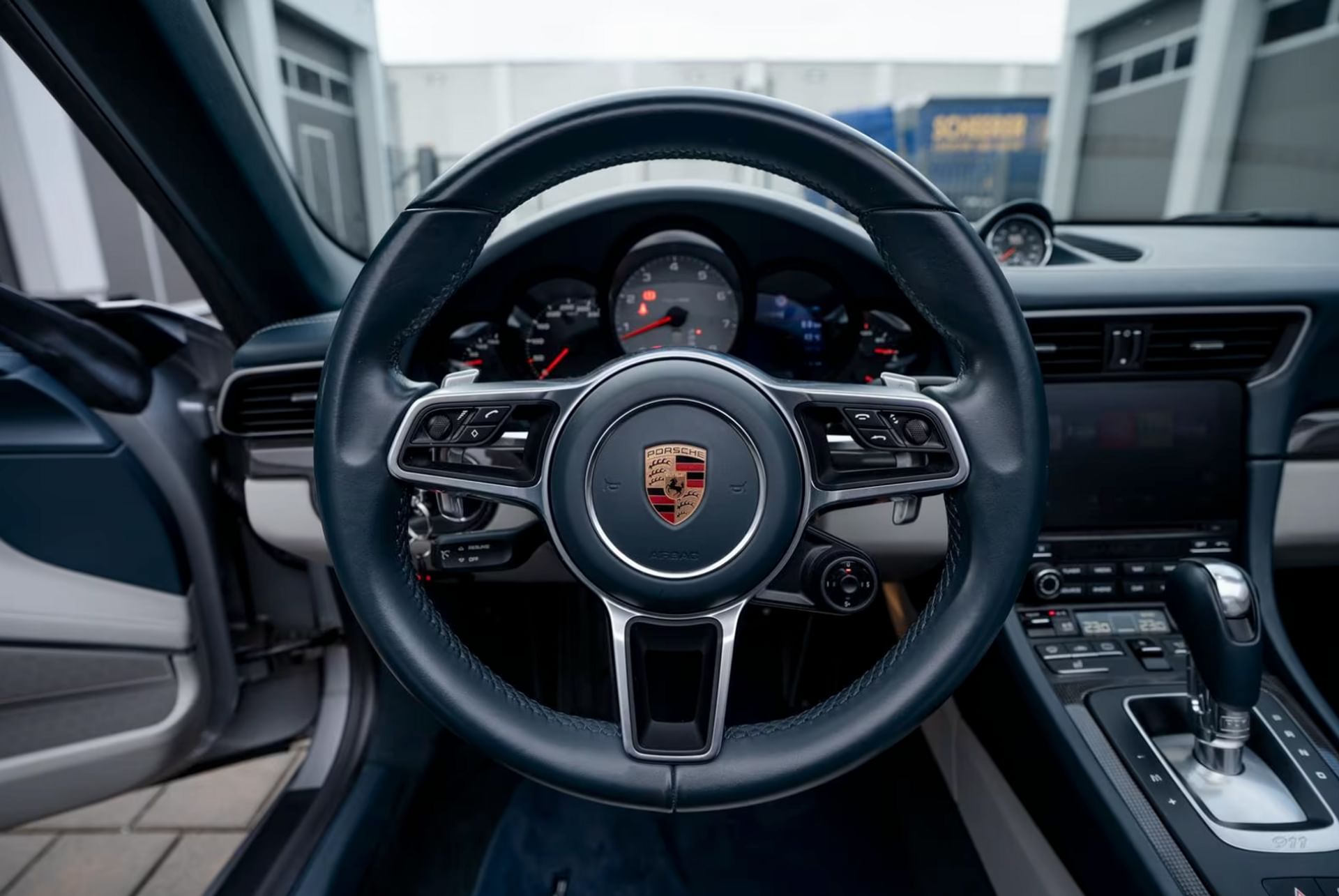 Porsche 911