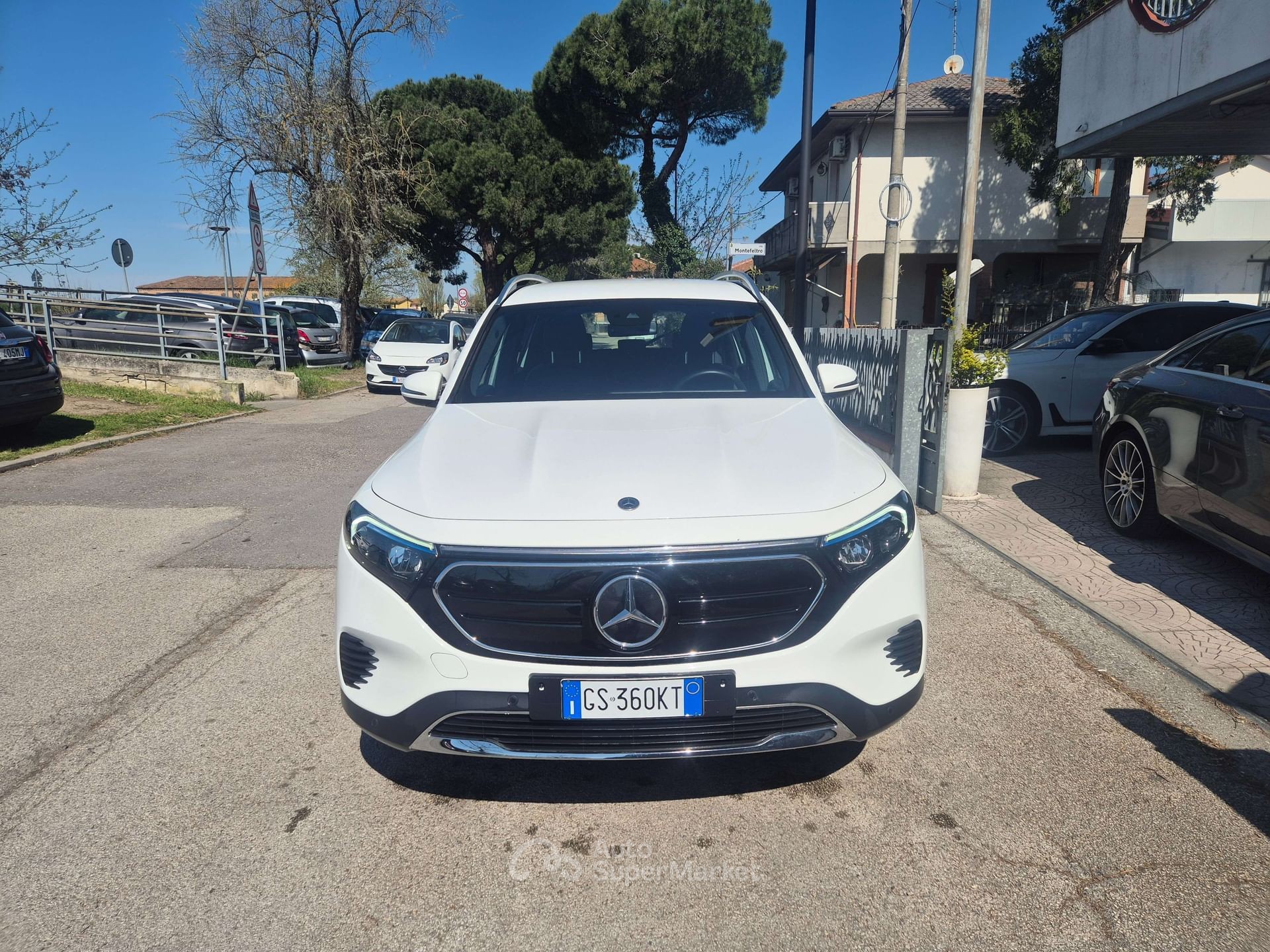 Mercedes-Benz EQB