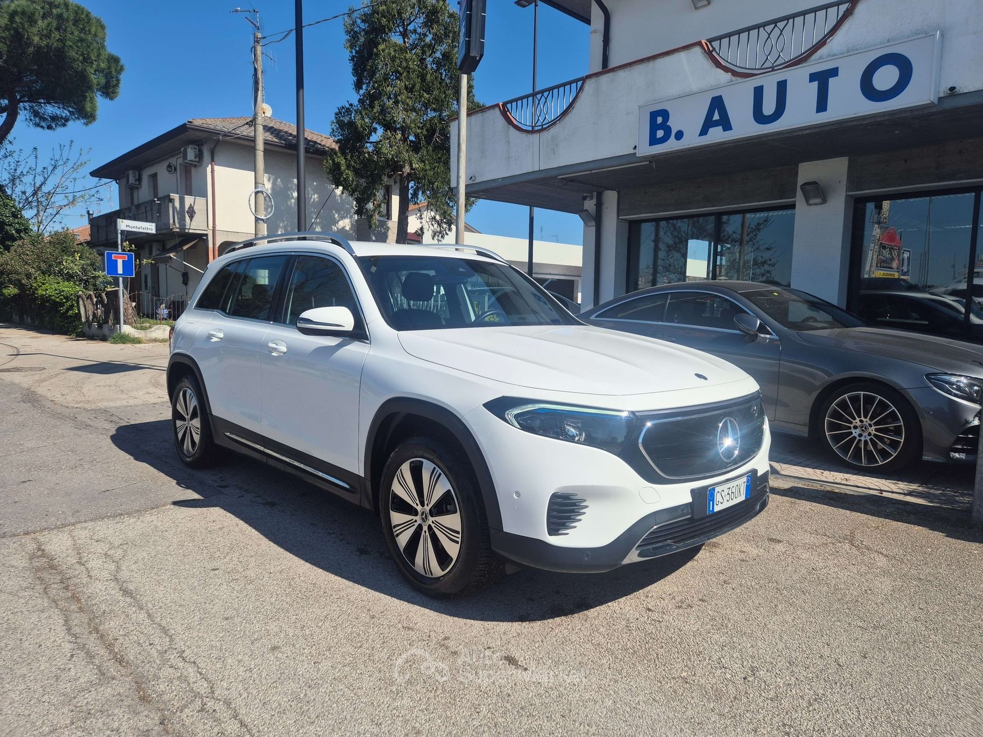 Mercedes-Benz EQB