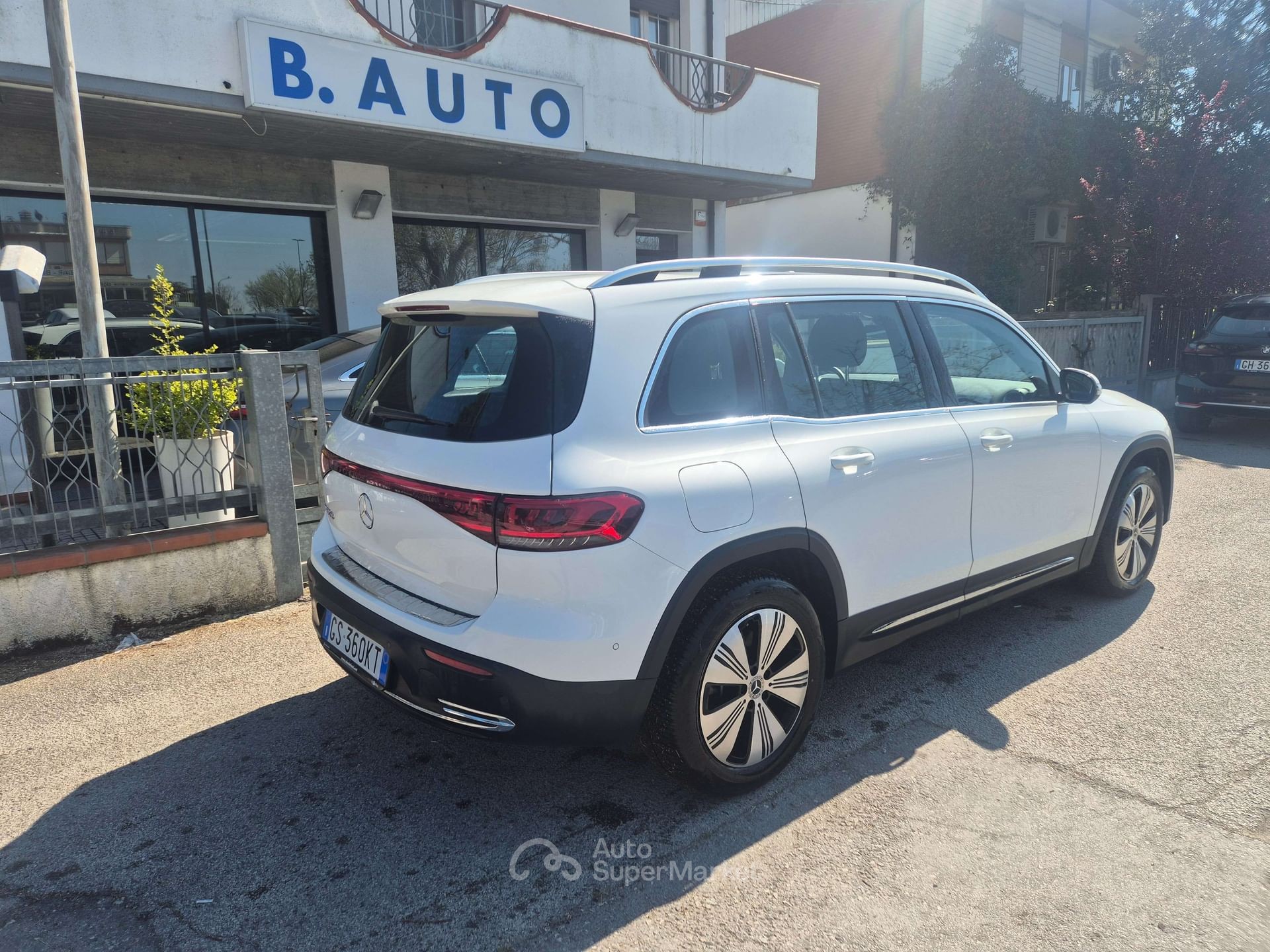 Mercedes-Benz EQB