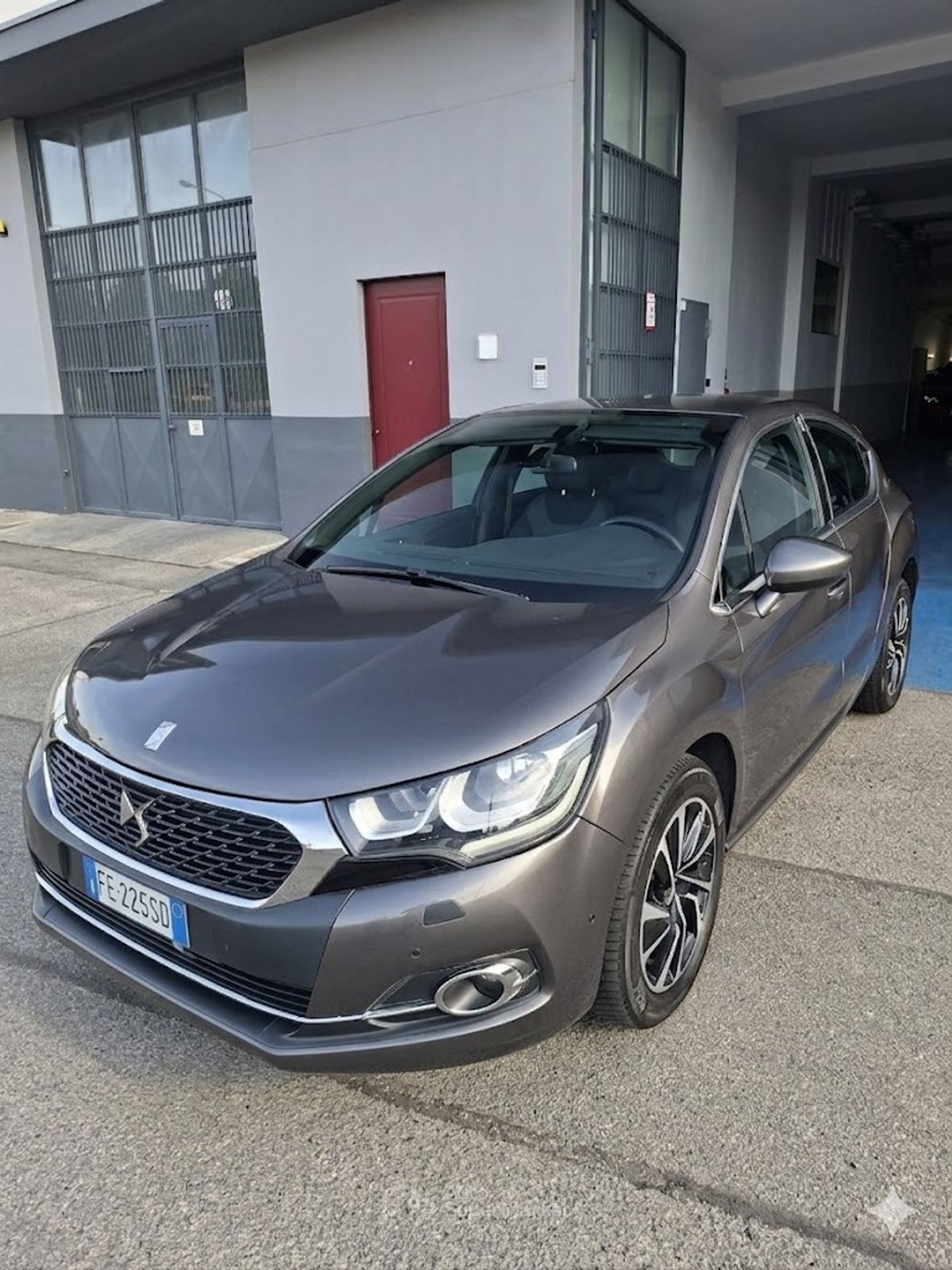 DS Automobiles DS 4