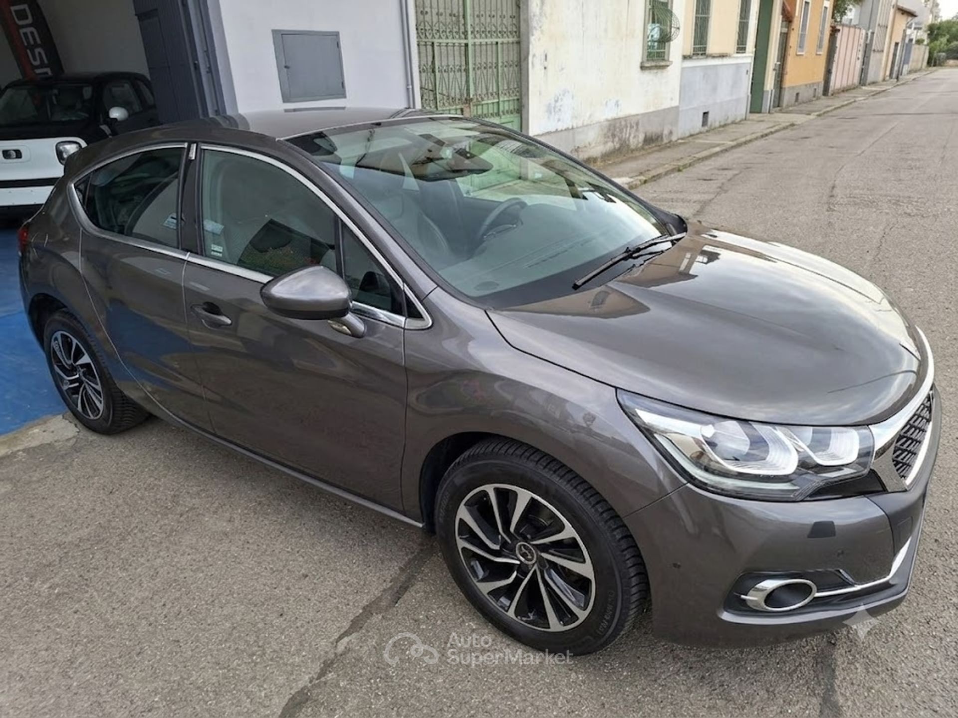 DS Automobiles DS 4