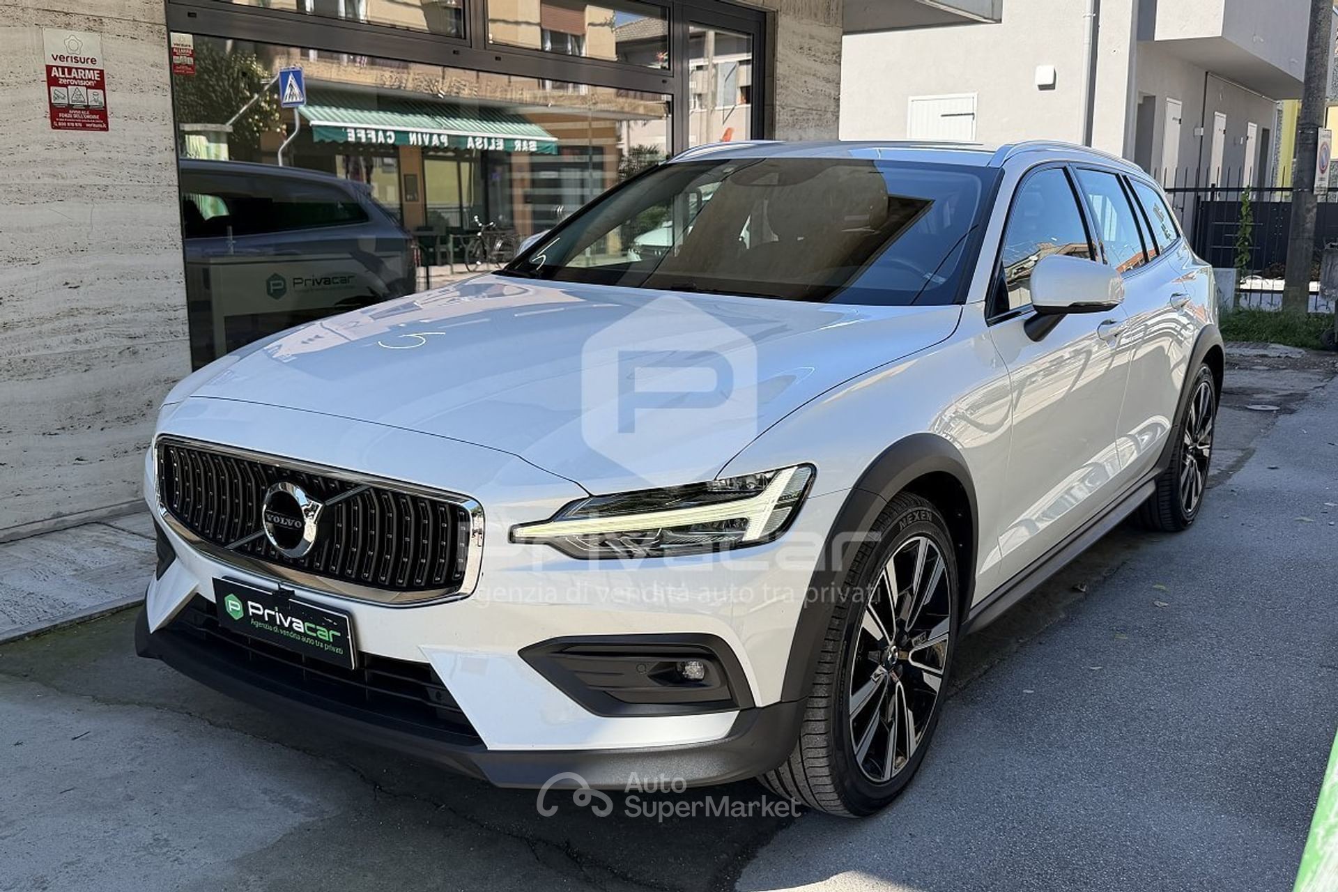 Volvo V60 Cross Country